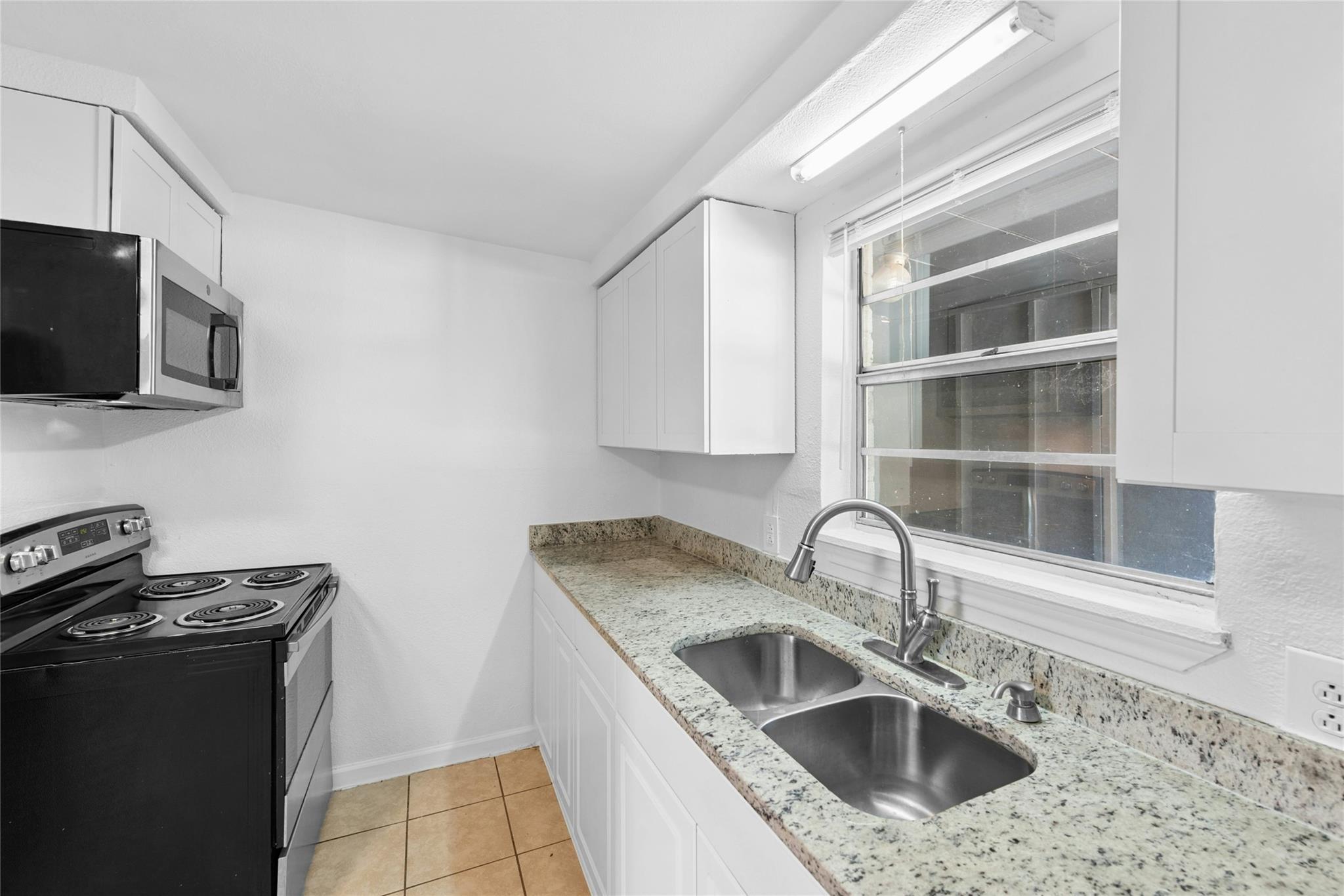 1011 Hackberry St #a&b Property Photo 10