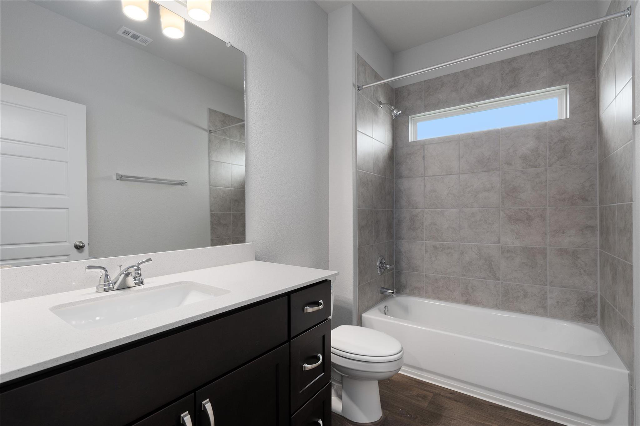 371 Hortus Dr Property Photo 24