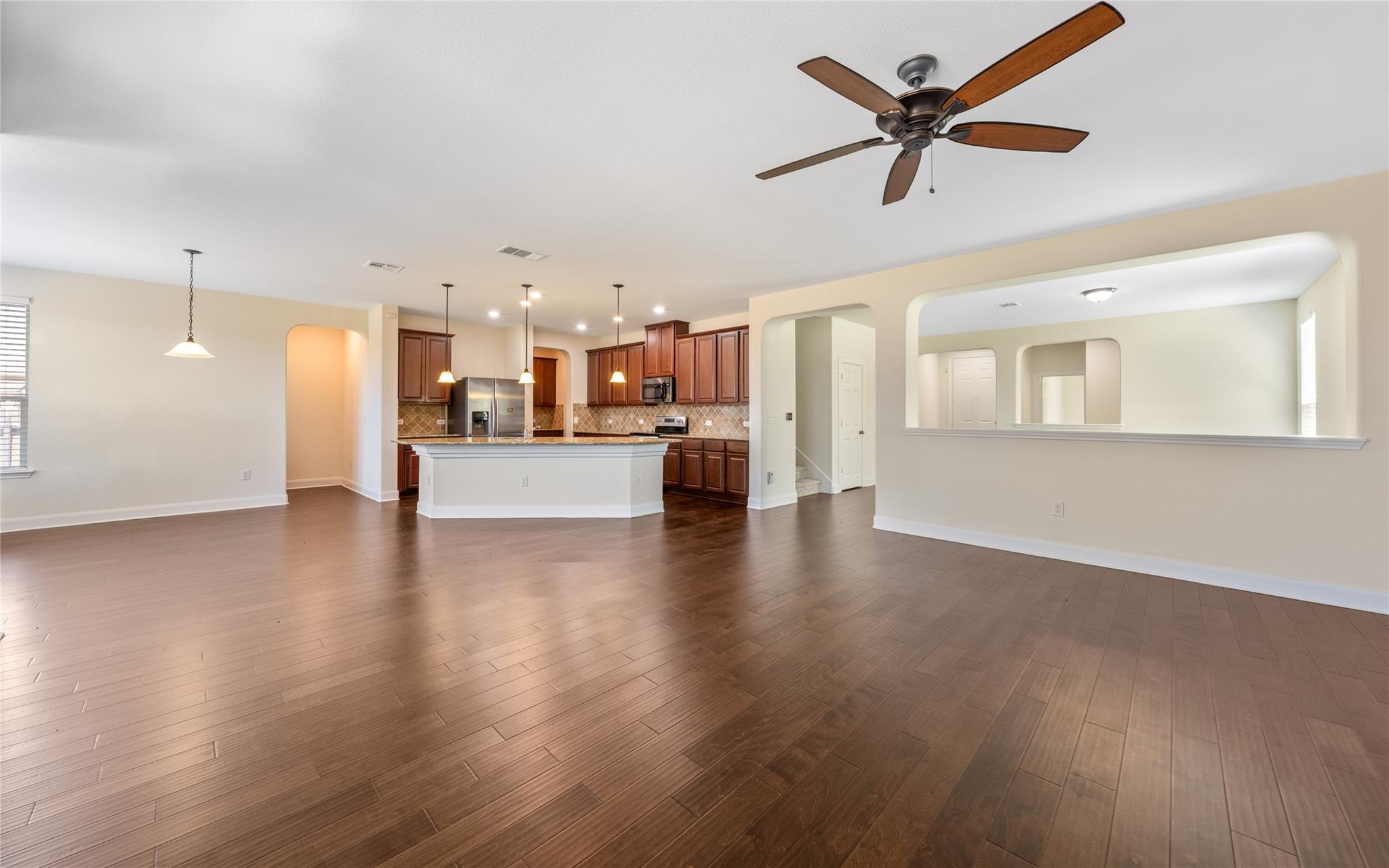 7632 Knockfin Dr Property Photo 3