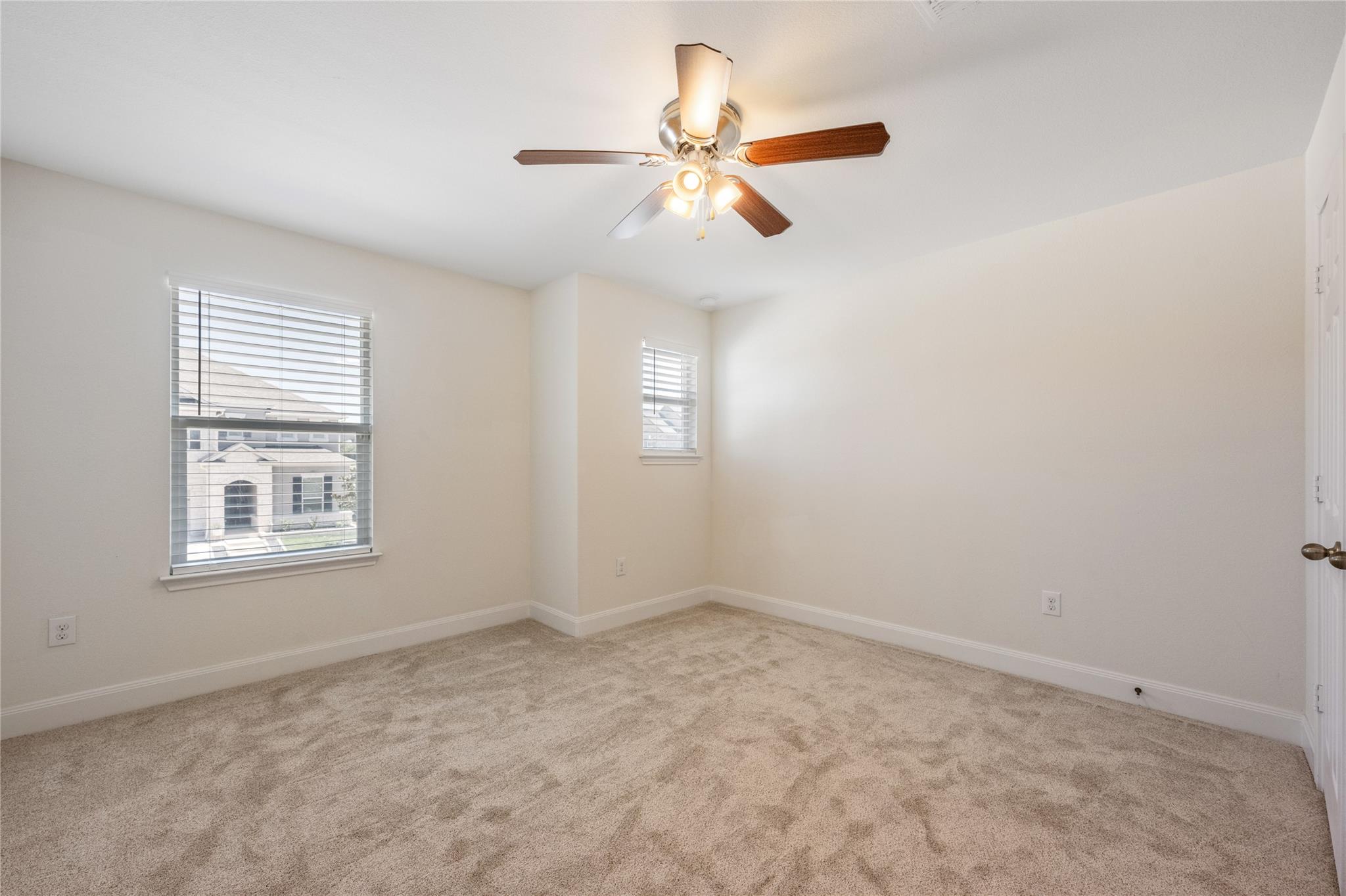 7632 Knockfin Dr Property Photo 23
