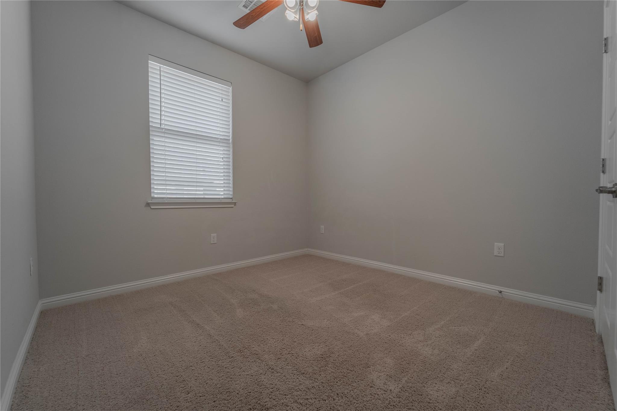 13800 Lyndhurst St #293 Property Photo 11