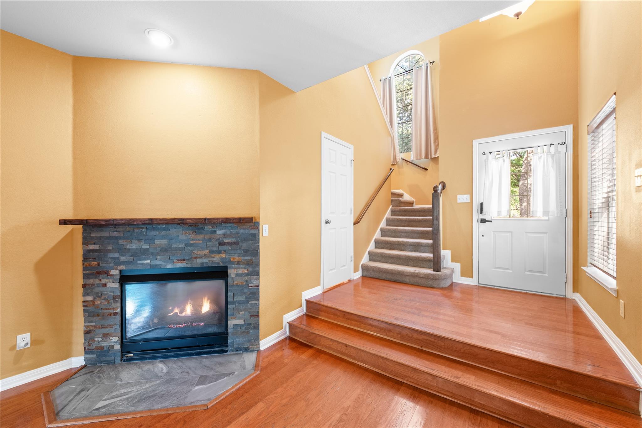 1011 Brodie St #6 Property Photo 5