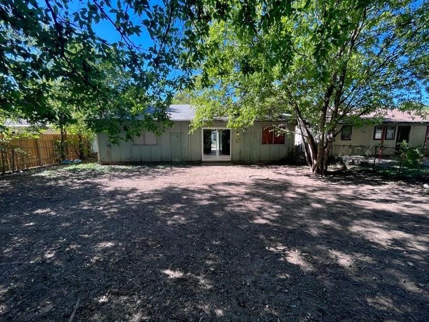 4406 Dovewood Dr Property Photo 3