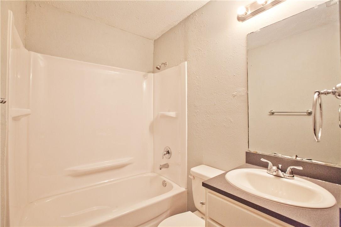 8401 Colony Loop Dr Property Photo 12