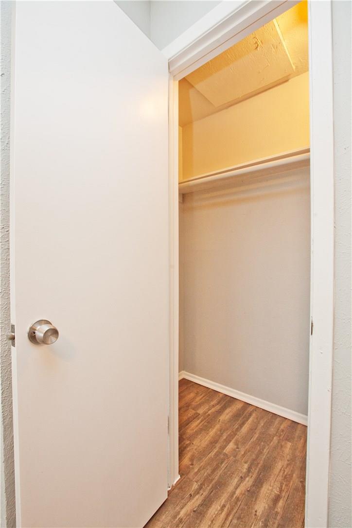 8401 Colony Loop Dr Property Photo 16