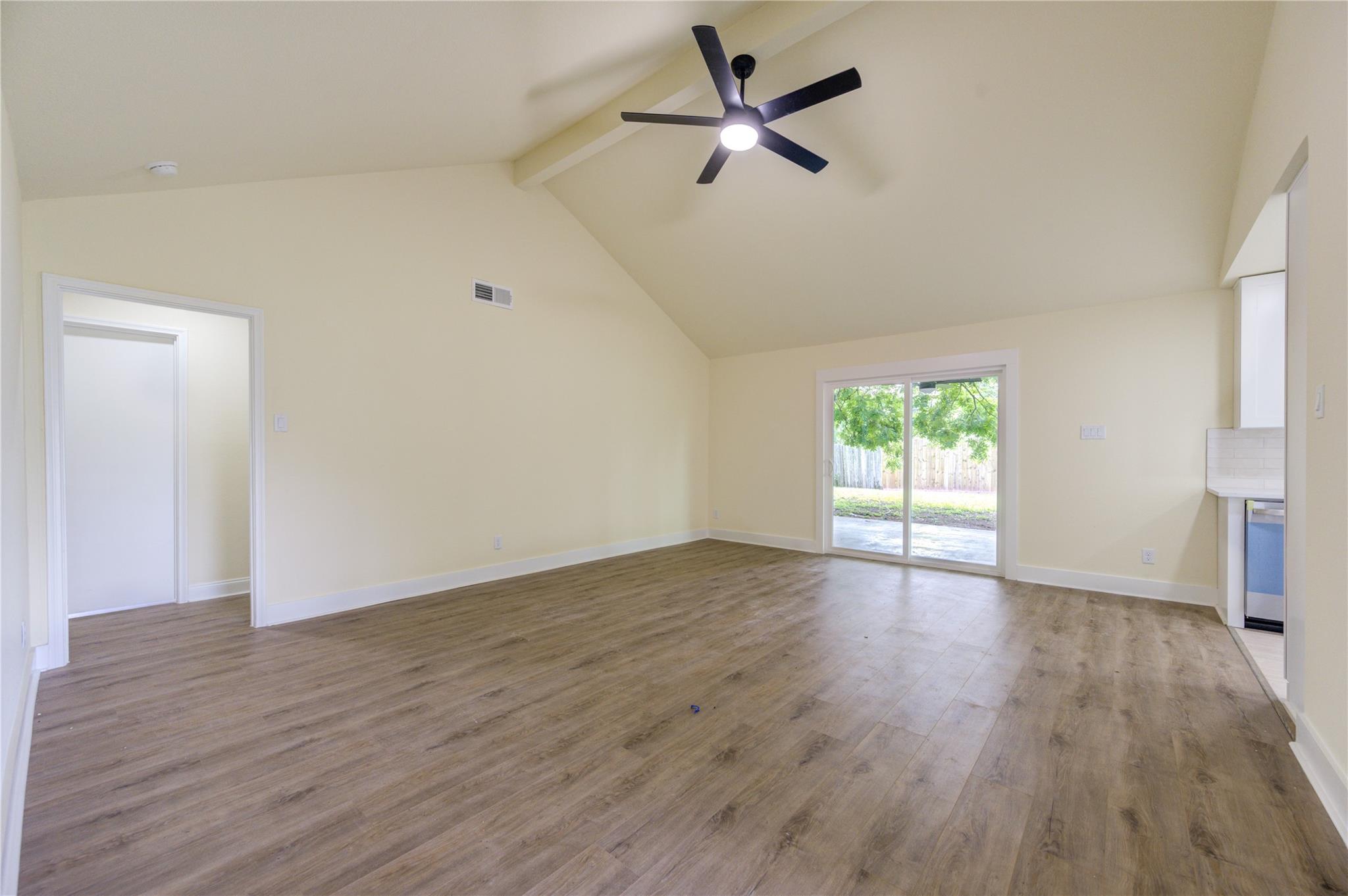 10618 Braewick Dr Property Photo 3
