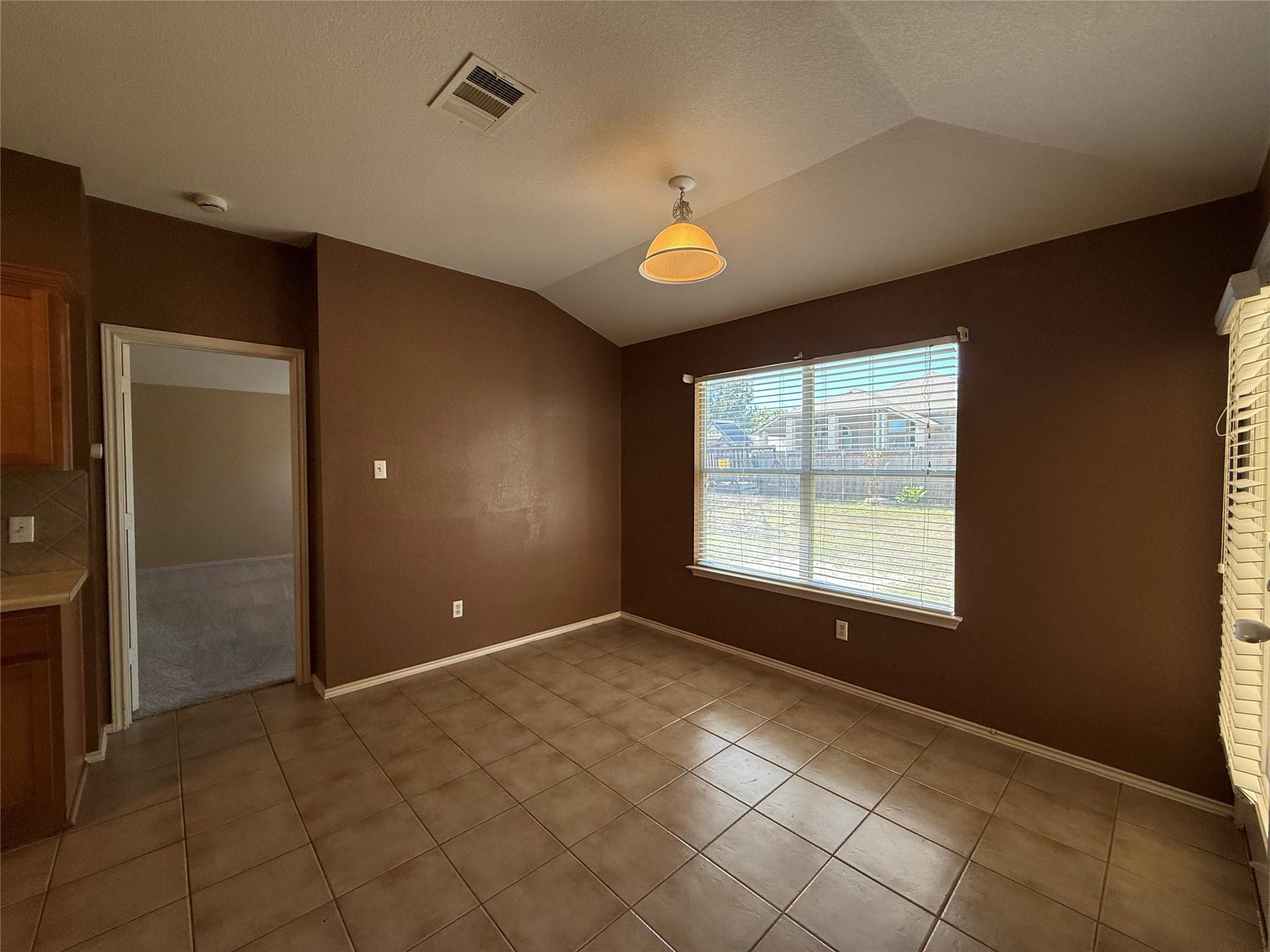 2312 Pearson Way Property Photo 8