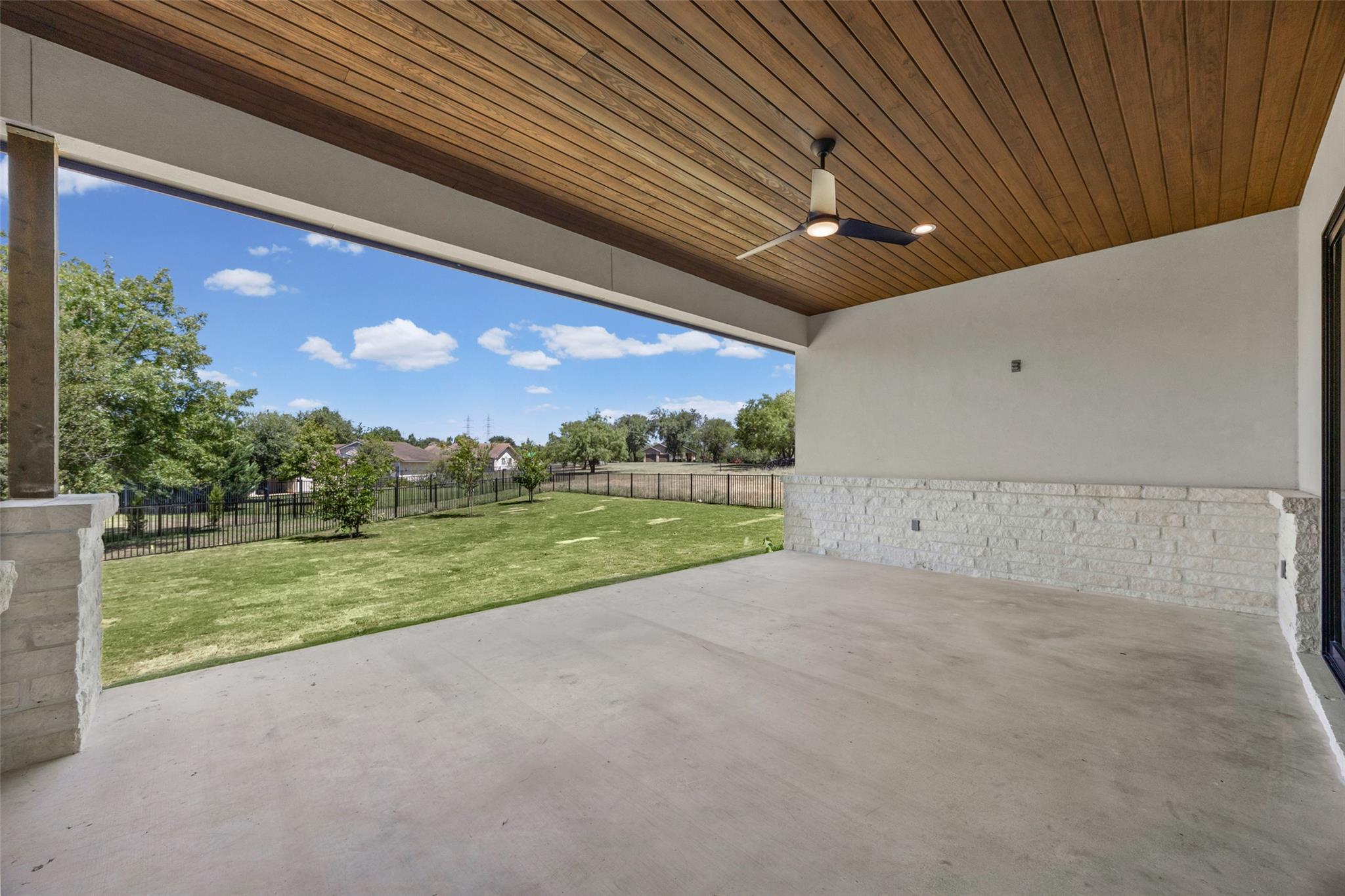 112 Winchester None Property Photo 25