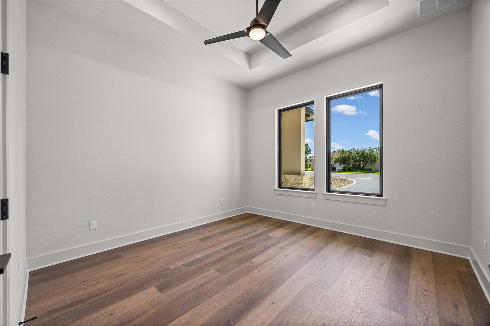 112 Winchester None Property Photo 32