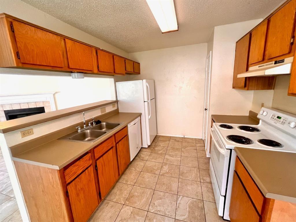 367 Fantail Loop #b Property Photo 4