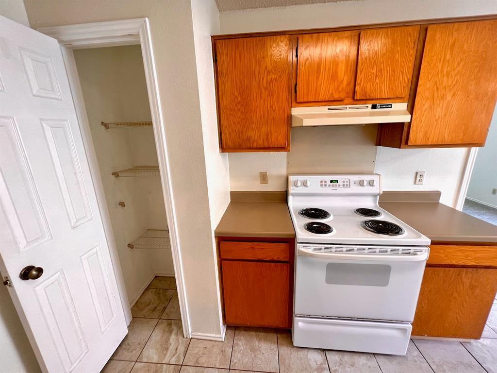 367 Fantail Loop #b Property Photo 5