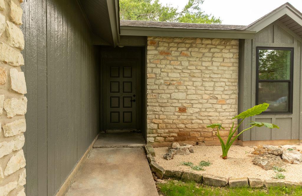 12604 Tree Line Dr Property Photo 4