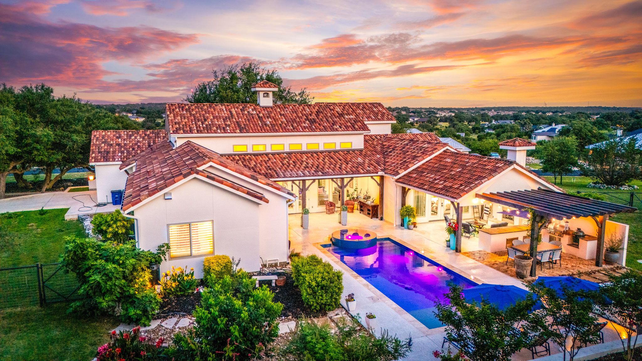 1607 Bordeaux Blanc None Property Photo 1