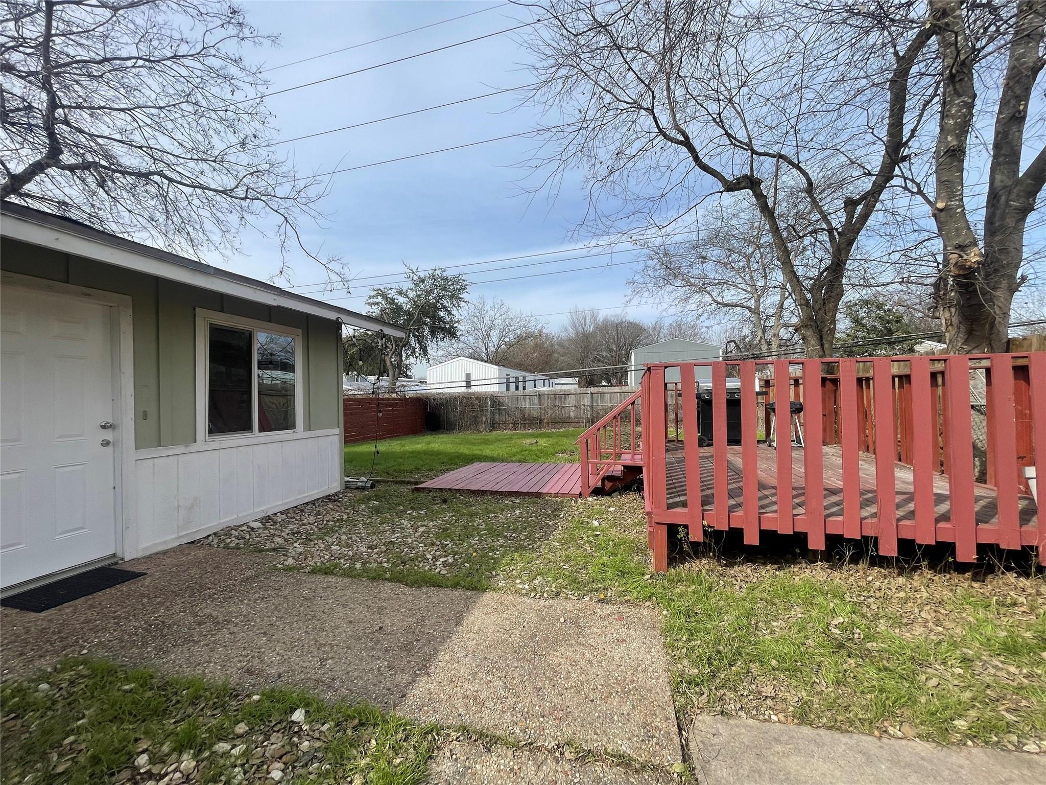 5408 Ponciana Dr B Property Photo 2