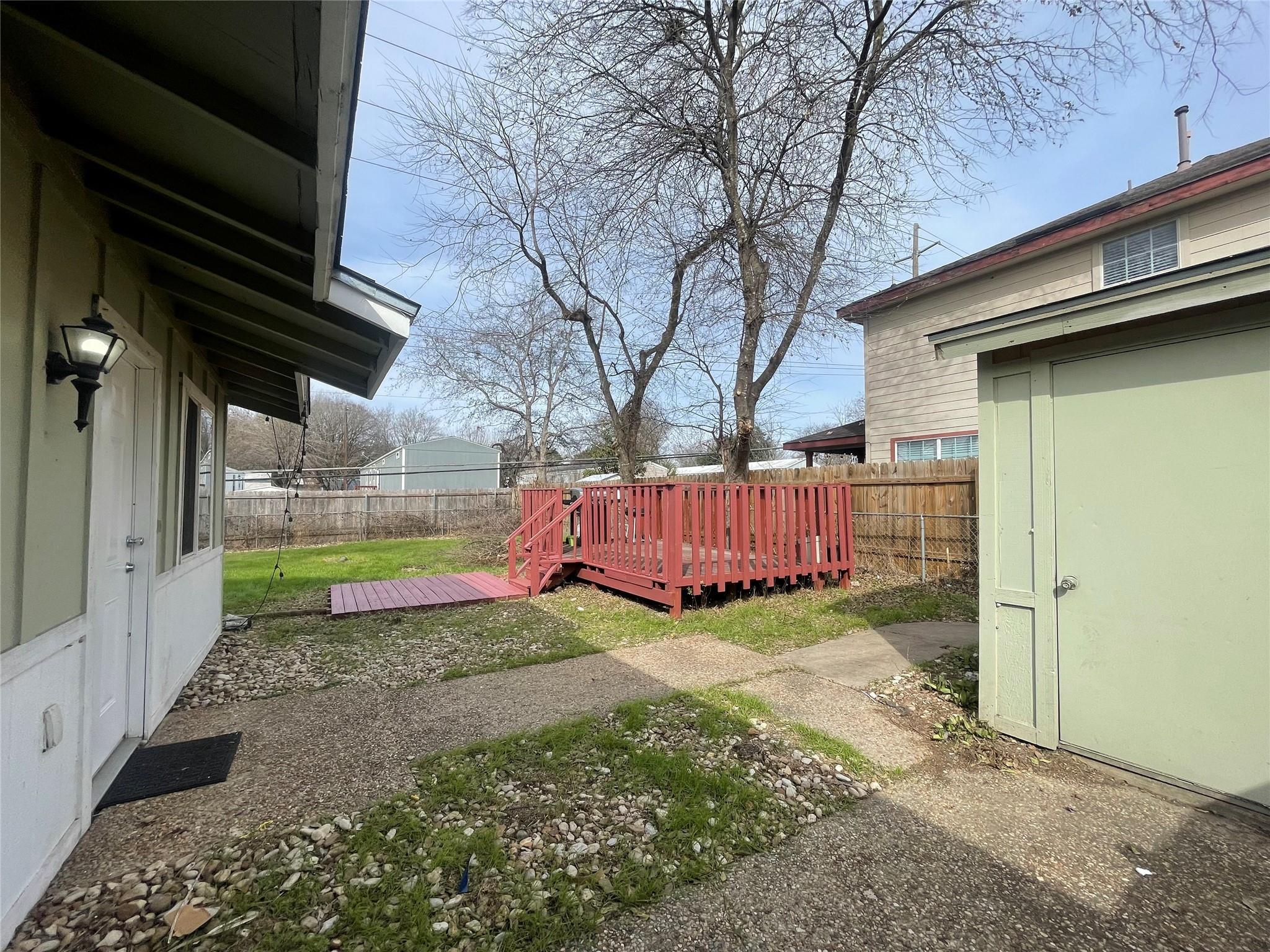 5408 Ponciana Dr B Property Photo 8