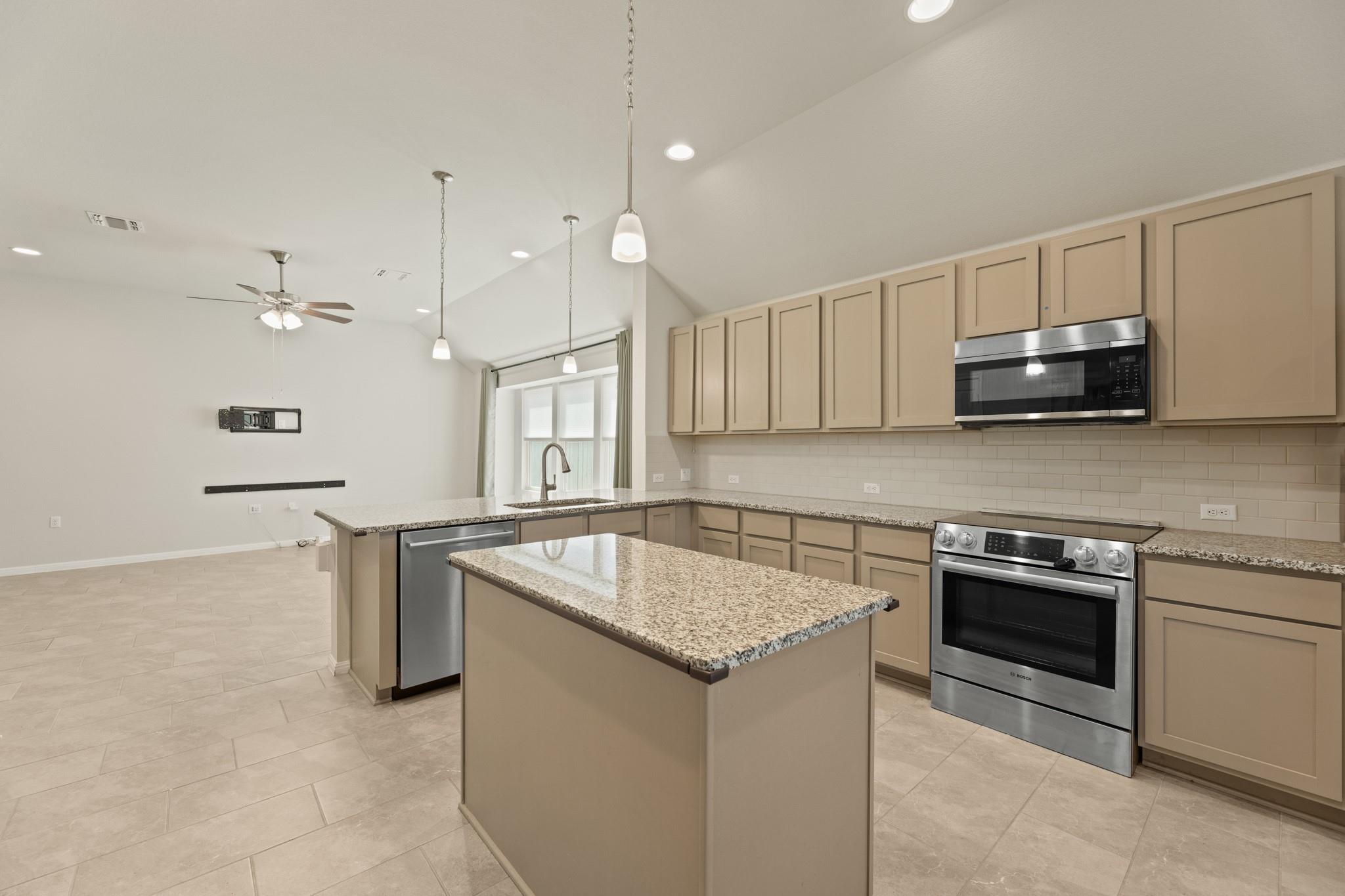 16301 Fetching Ave Property Photo 11