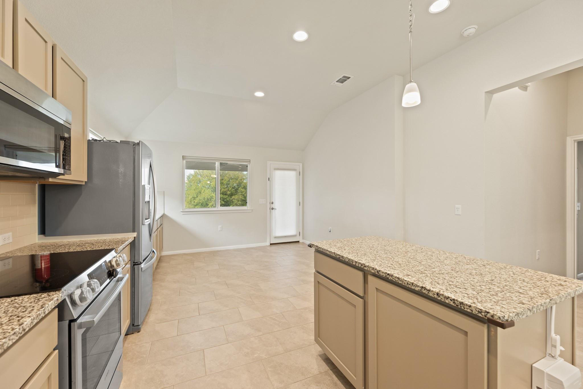 16301 Fetching Ave Property Photo 15