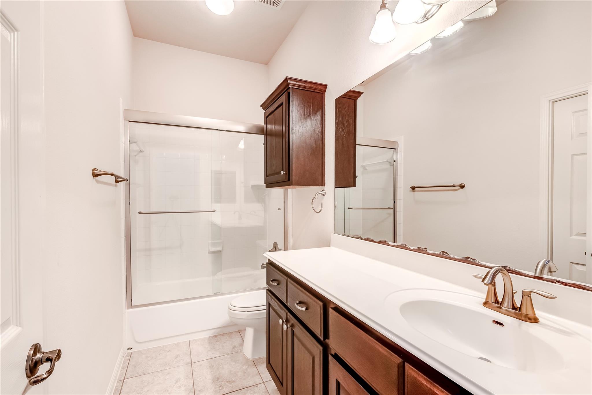 116 Azimuth Dr Property Photo 8