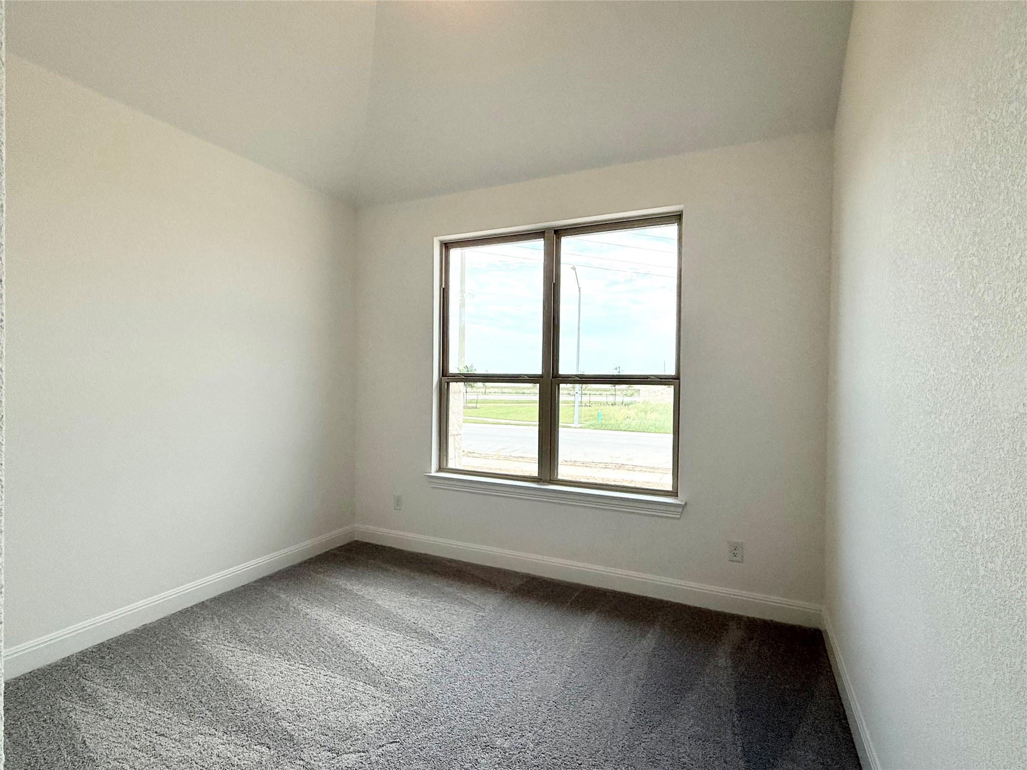 4000 Starnberg Bnd Property Photo 9