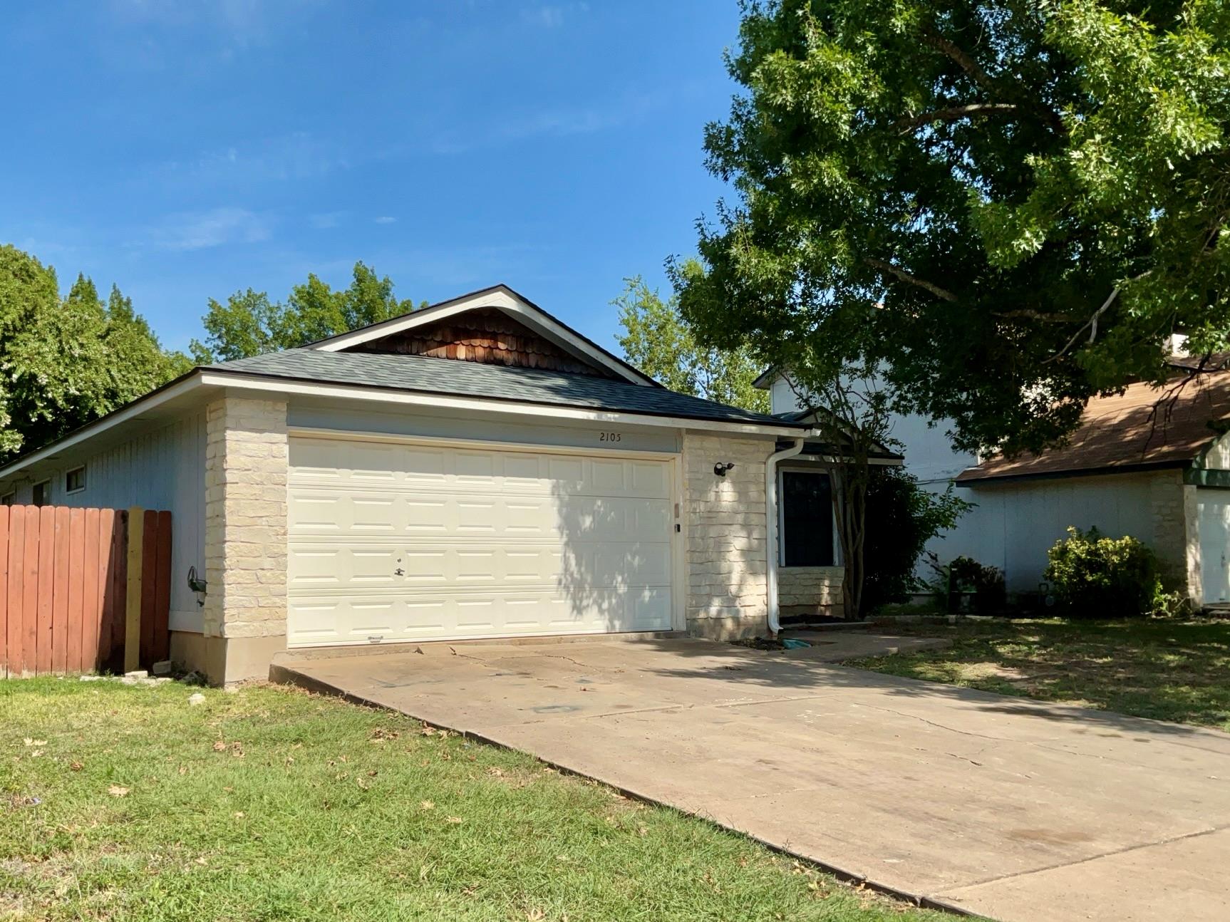 2105 Balsam Way Property Photo 2