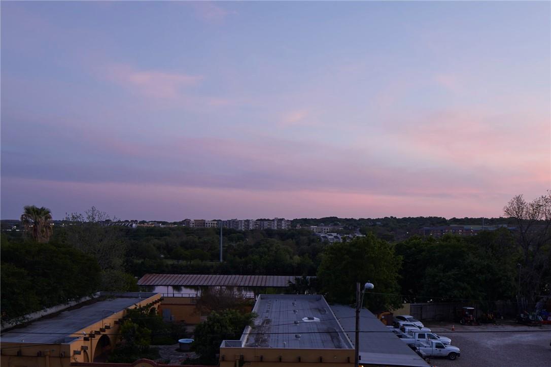 2016 Jesse E Segovia St #a Property Photo 7