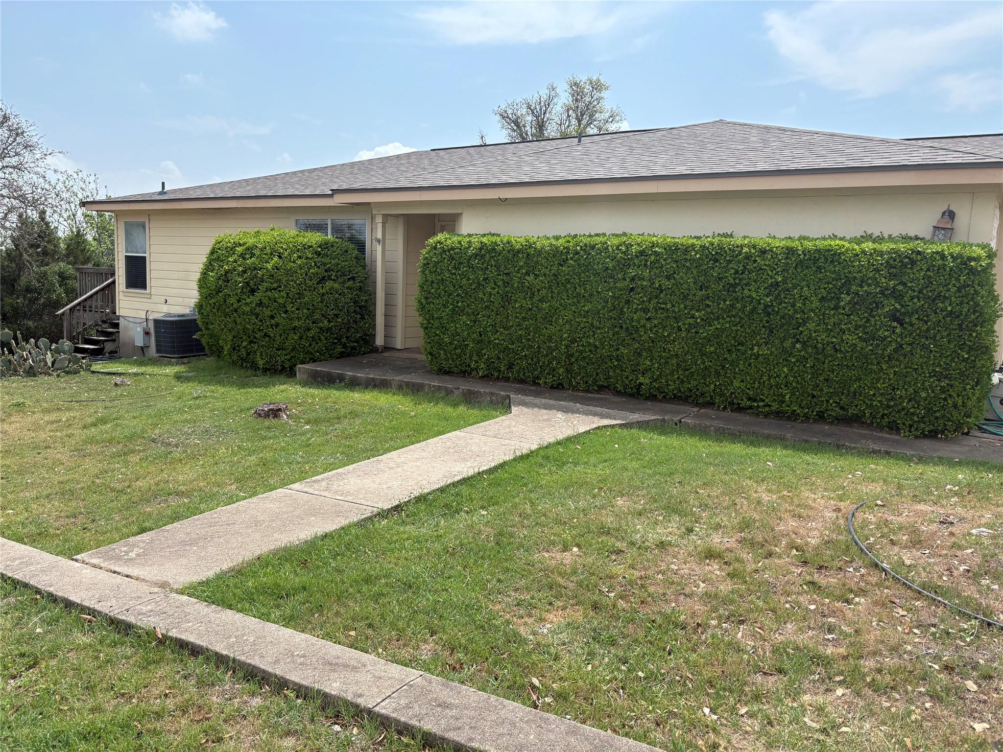 3307 Macarthur Ave A & B Property Photo 1