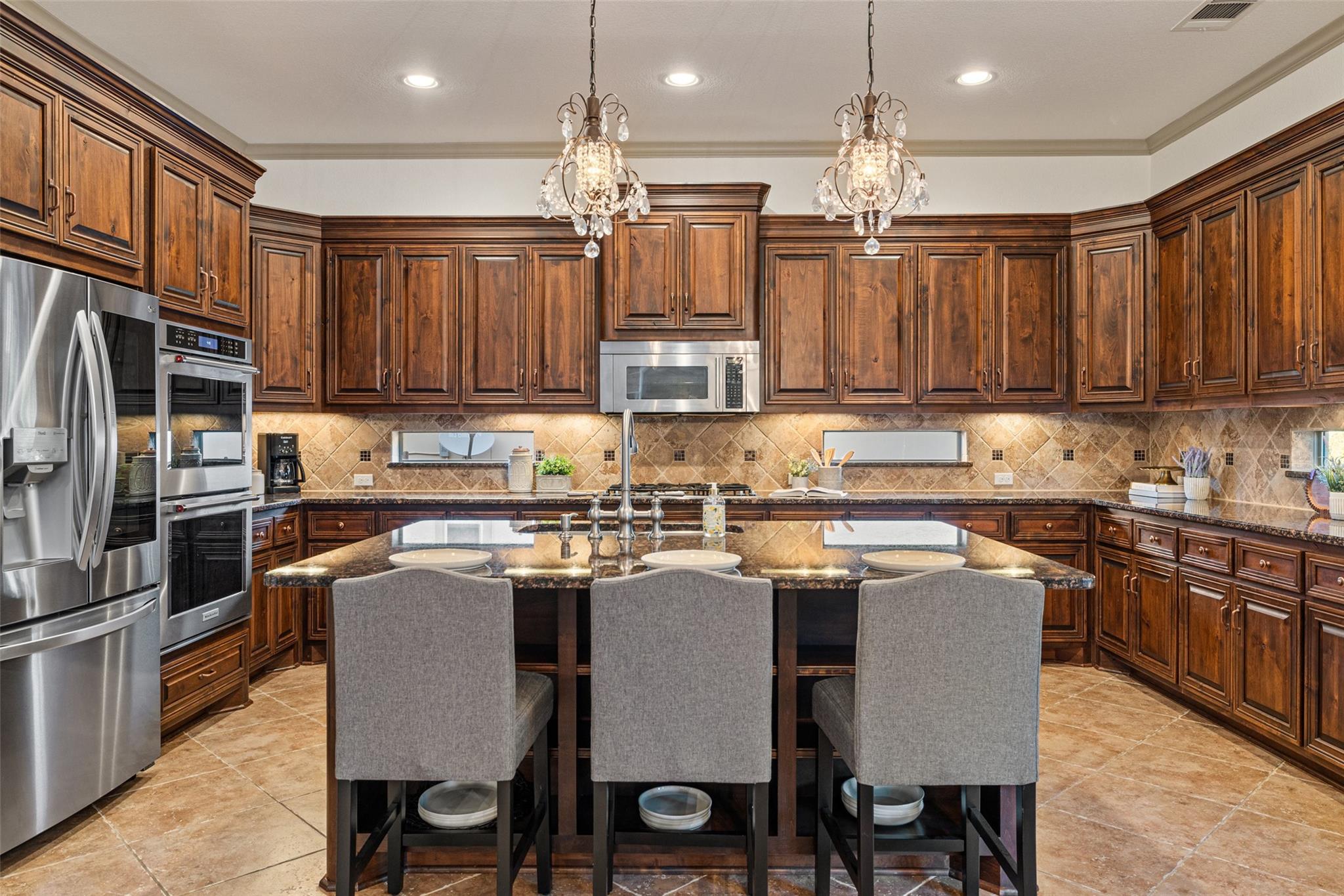 4105 Vail Dv Property Photo 6
