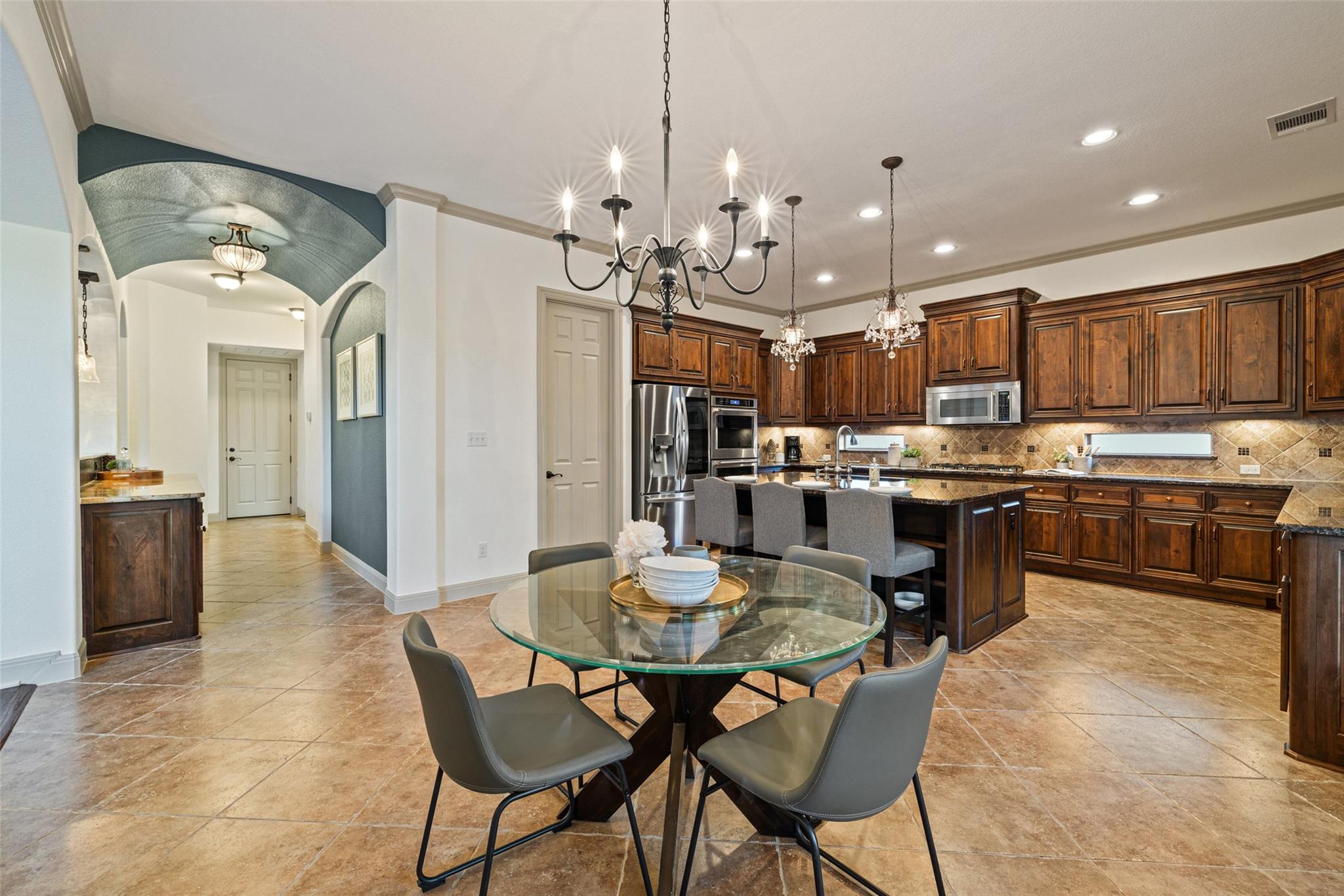 4105 Vail Dv Property Photo 14