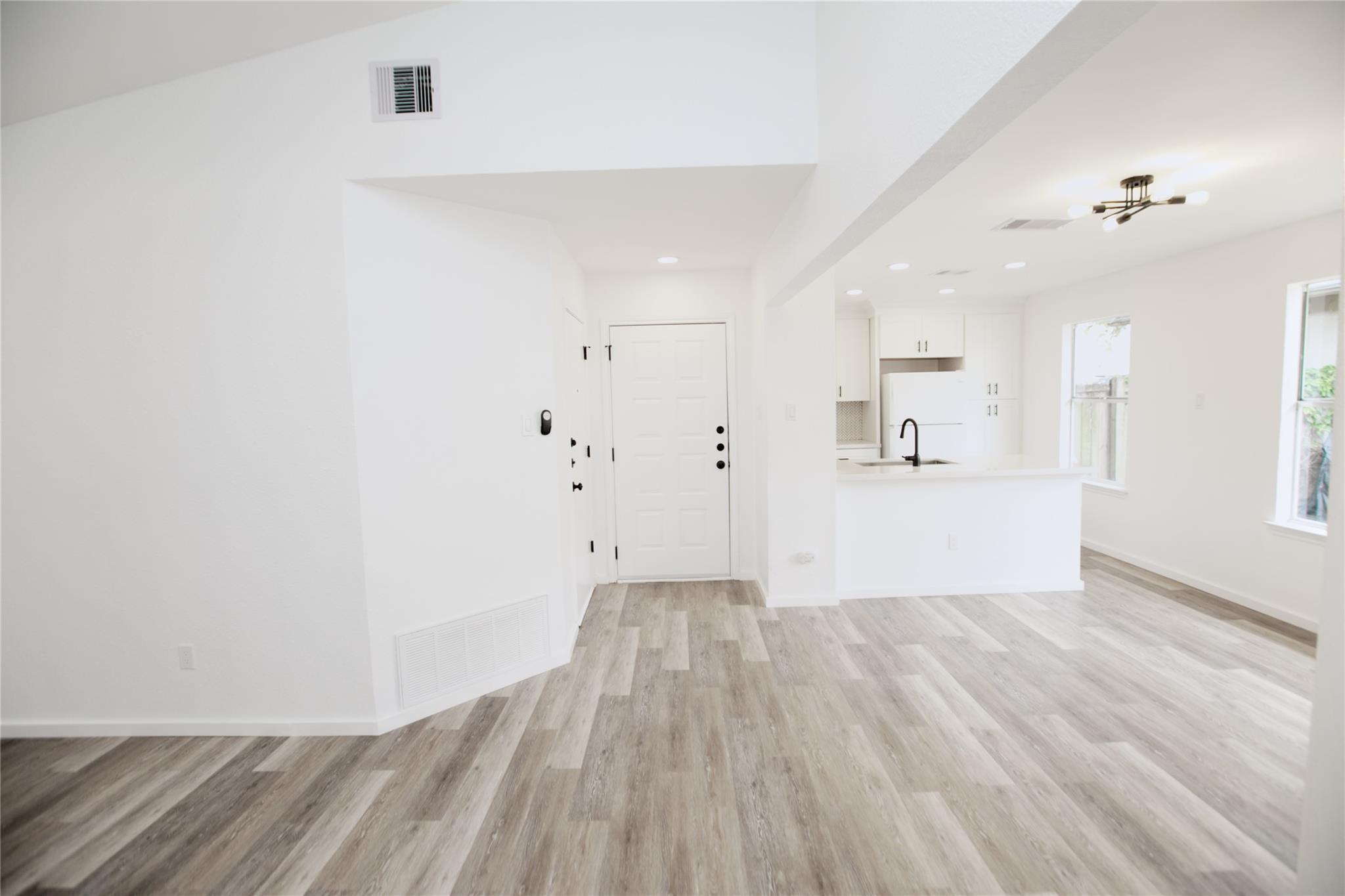 13103 Pollard Dr Property Photo 3