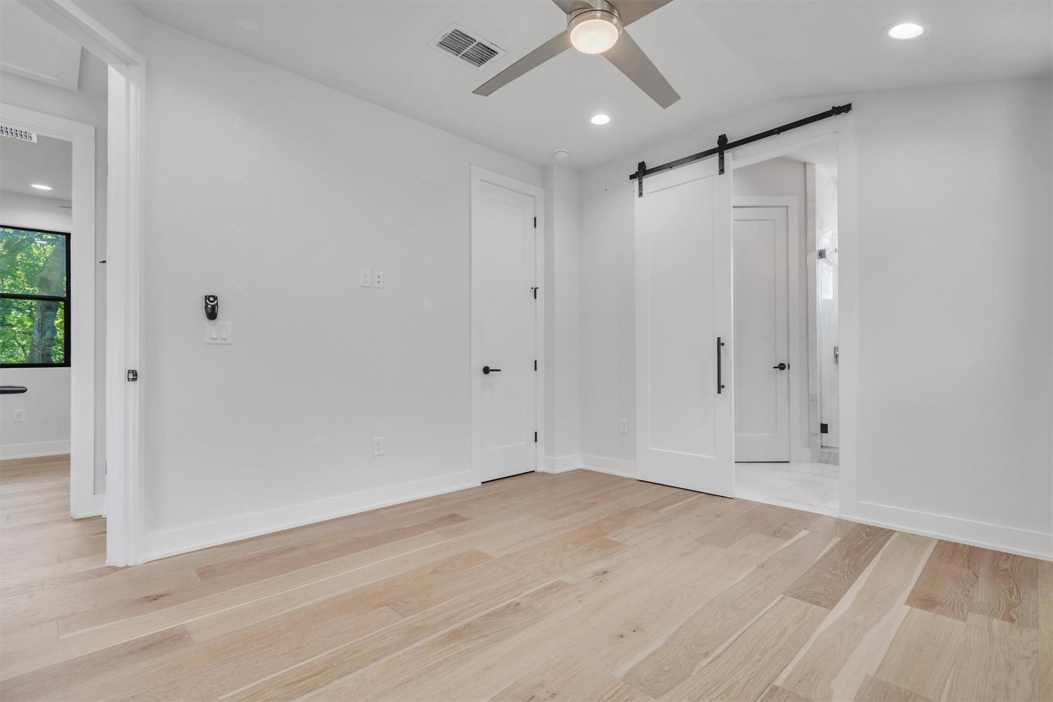 408 W Odell St #2 Property Photo 17