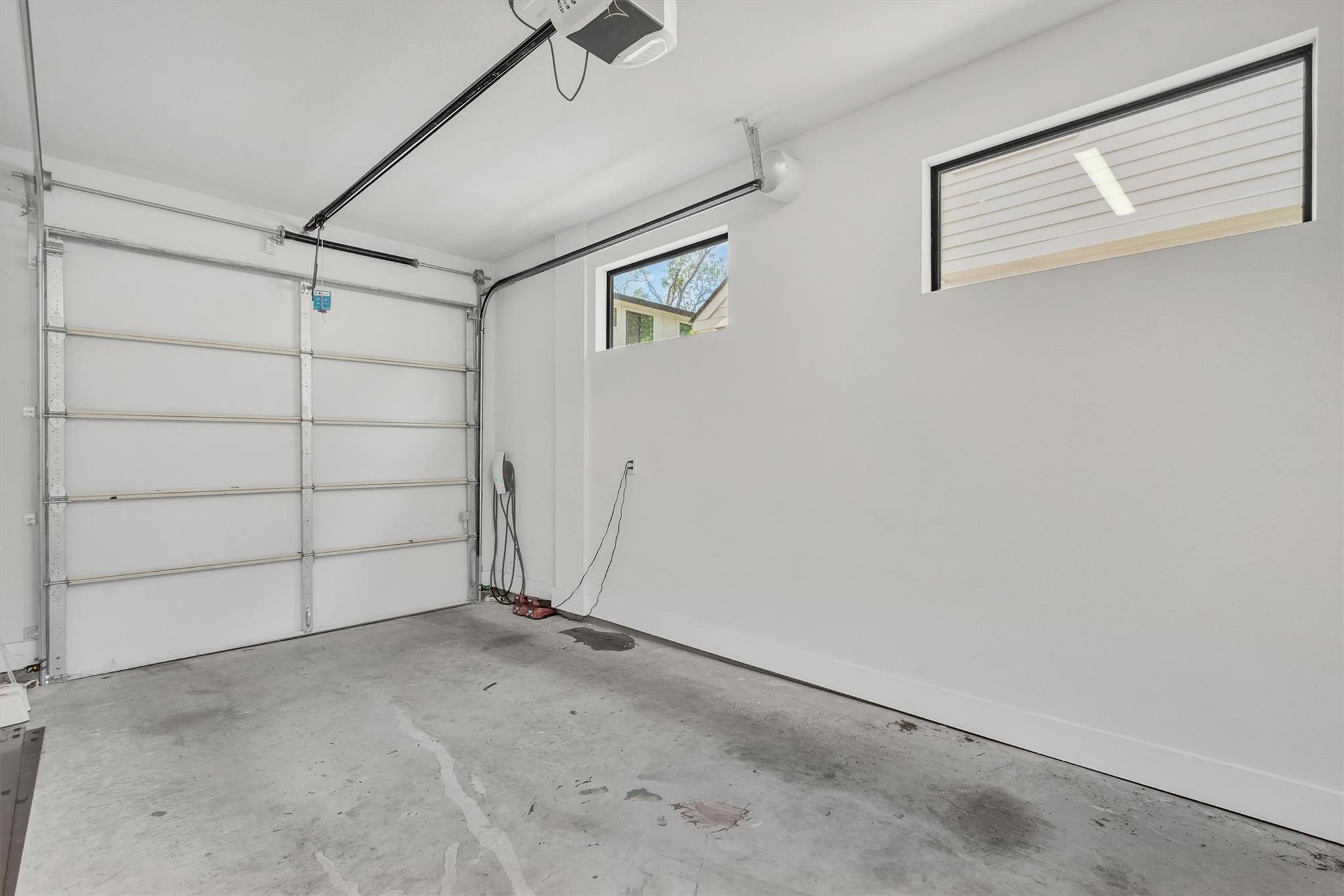 408 W Odell St #2 Property Photo 28