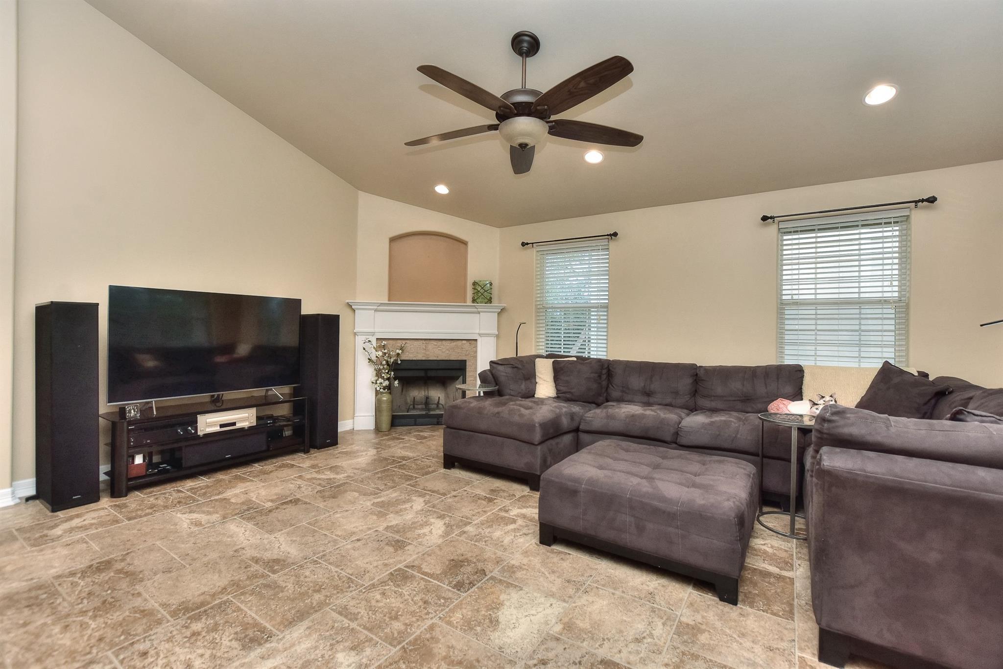 22313 Honeycomb Ln Property Photo 25
