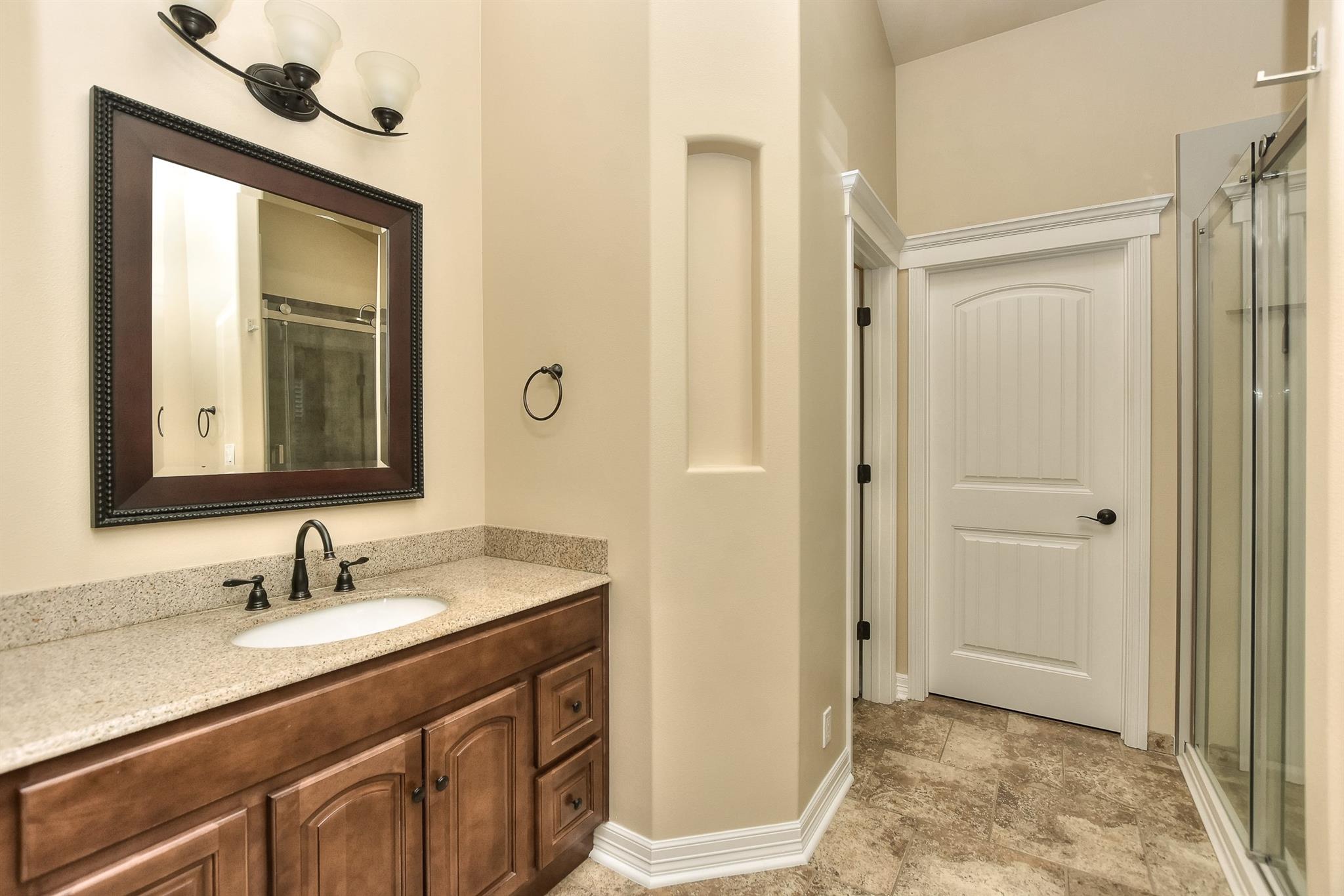22313 Honeycomb Ln Property Photo 36