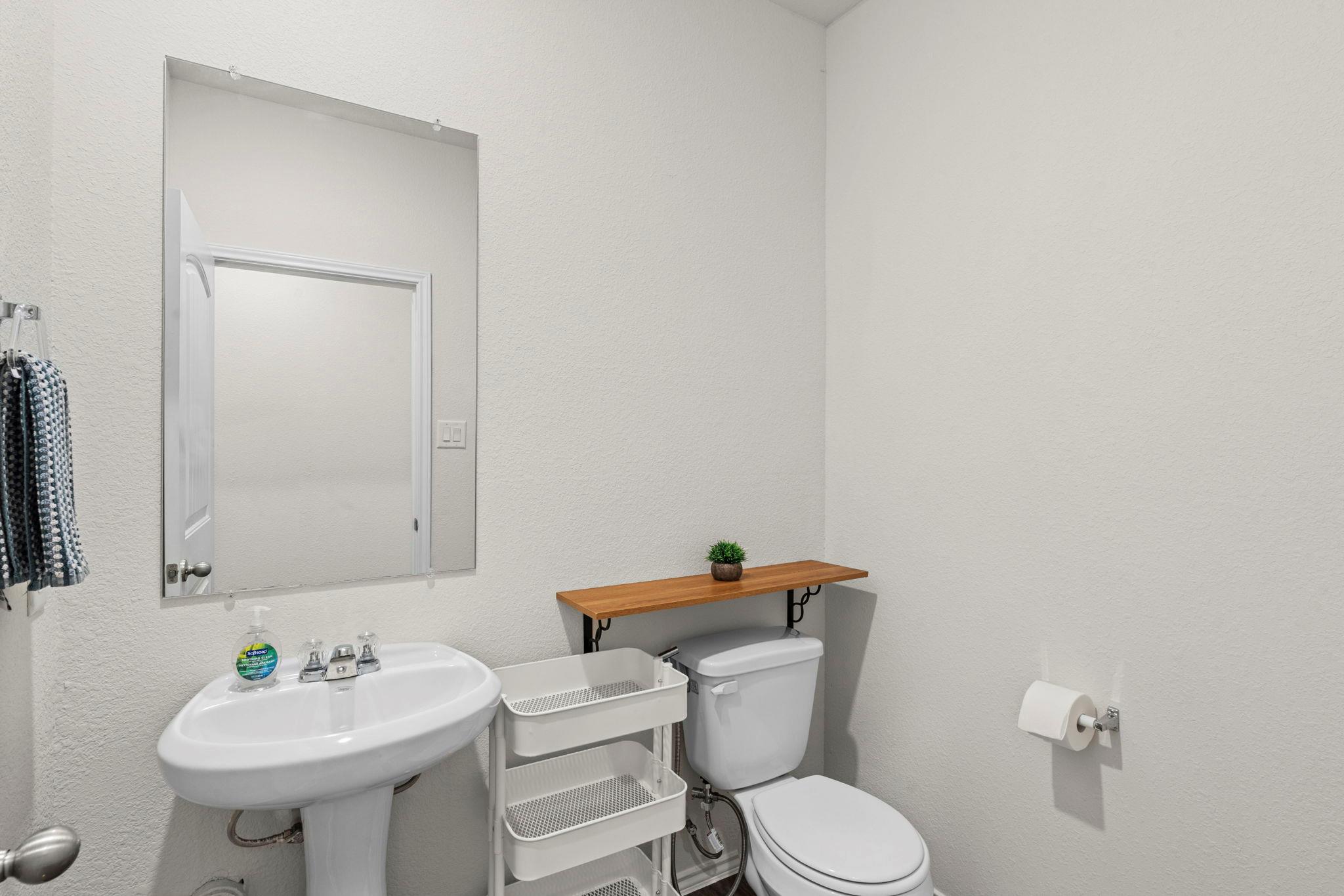 312 Sickle Loop Property Photo 13