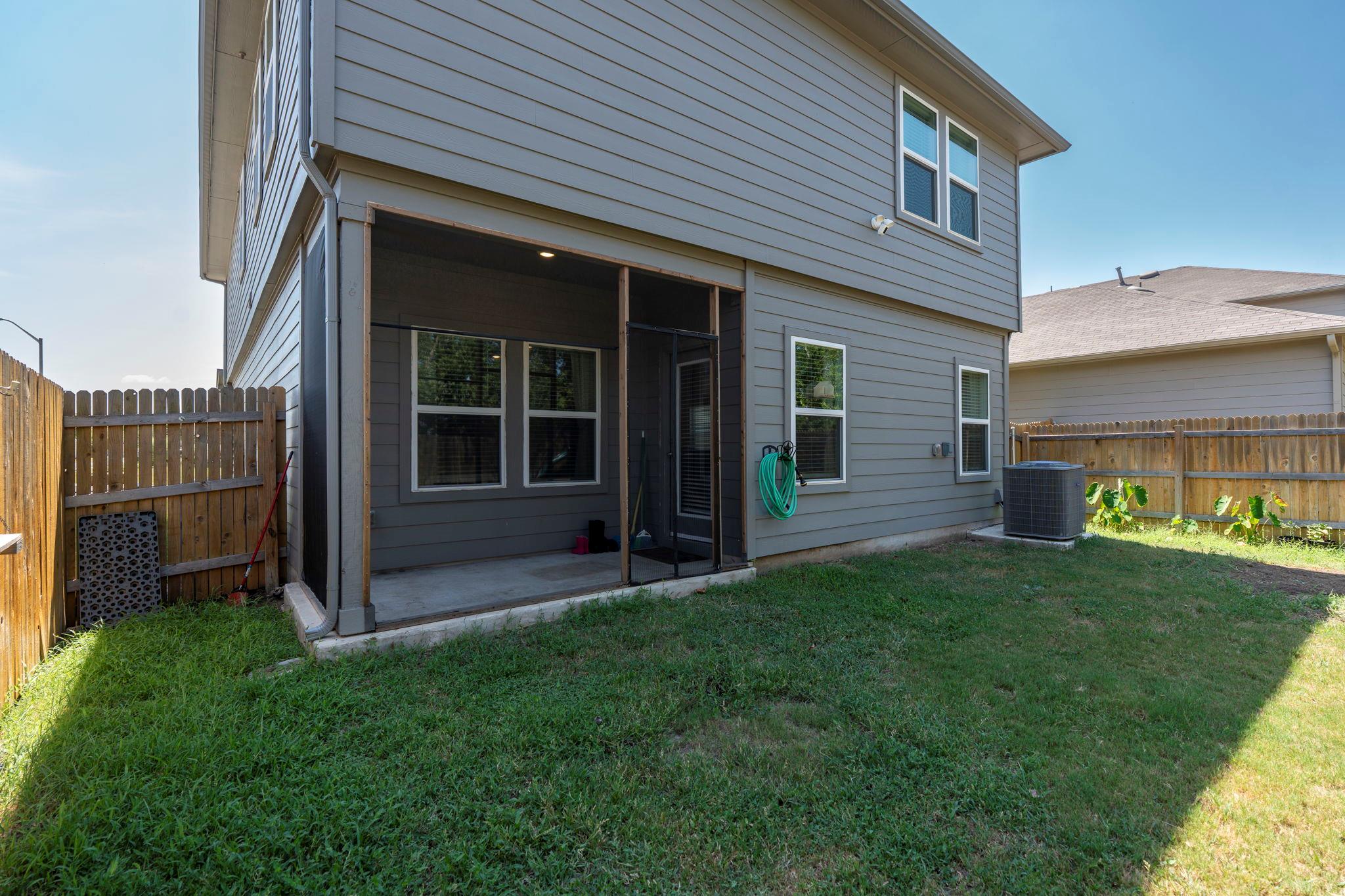 312 Sickle Loop Property Photo 29