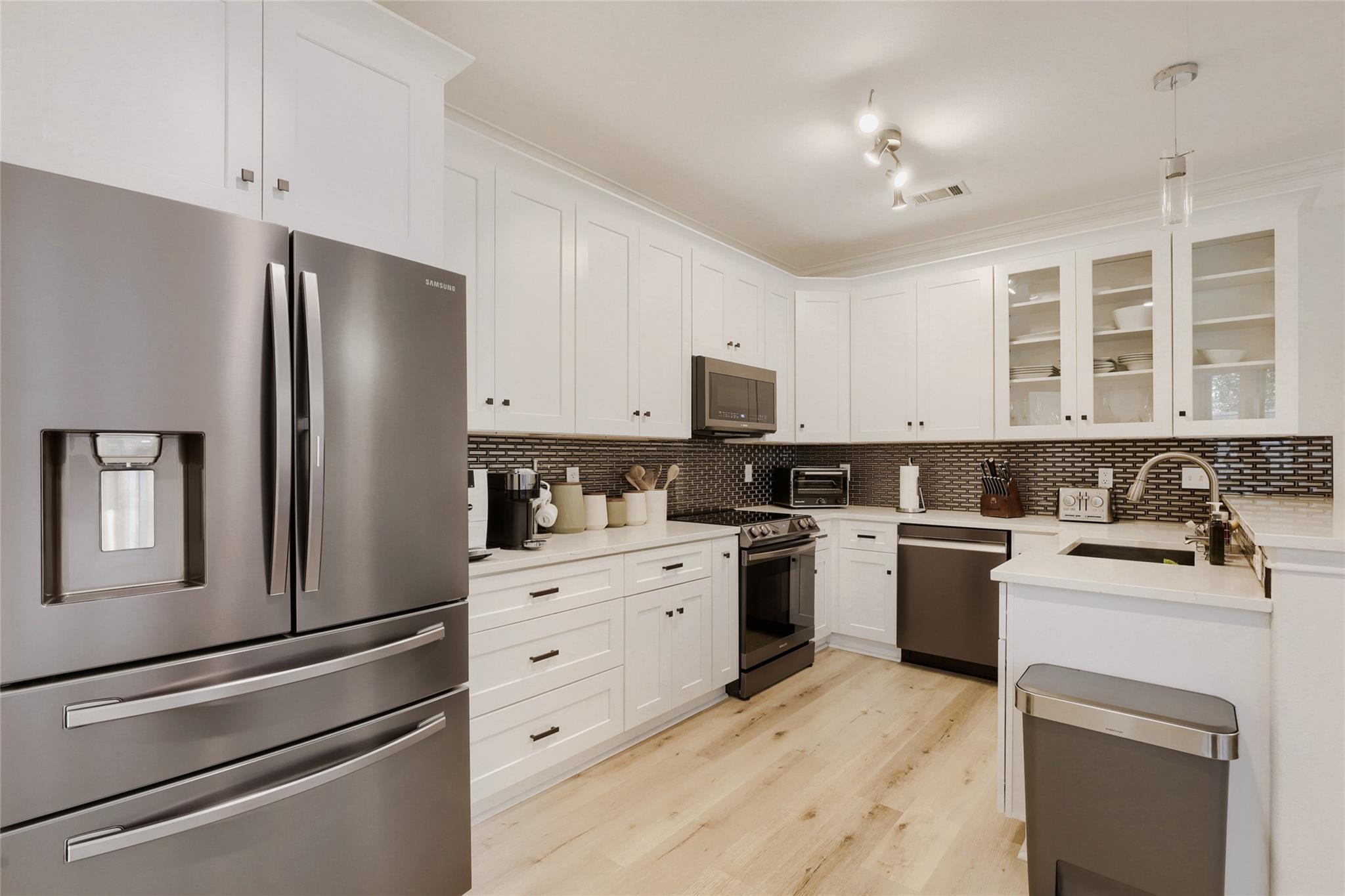 12285 Mulligan Glen Ct #d Property Photo 9