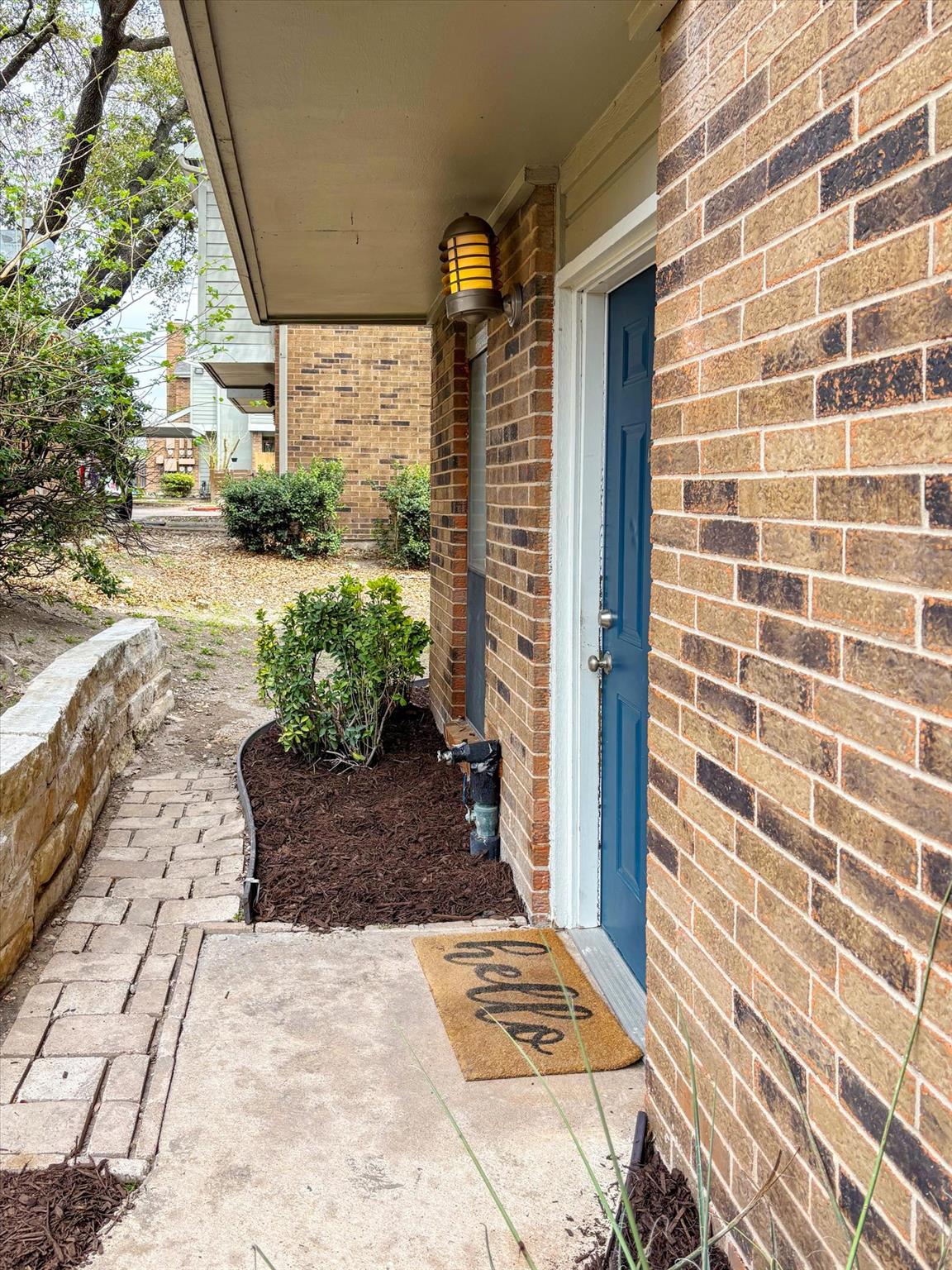 2018 W Rundberg Ln 16a Property Photo 1