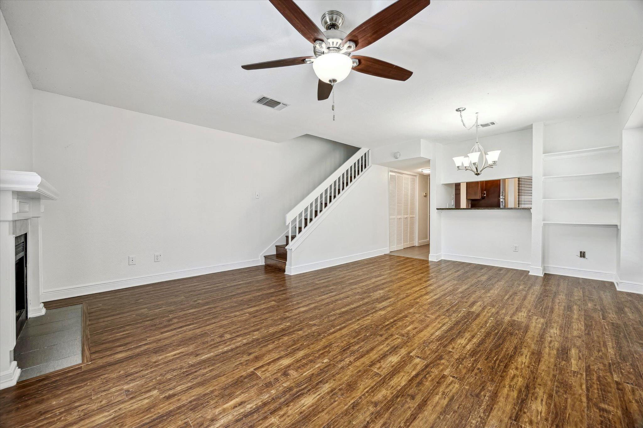 2018 W Rundberg Ln 16a Property Photo 4