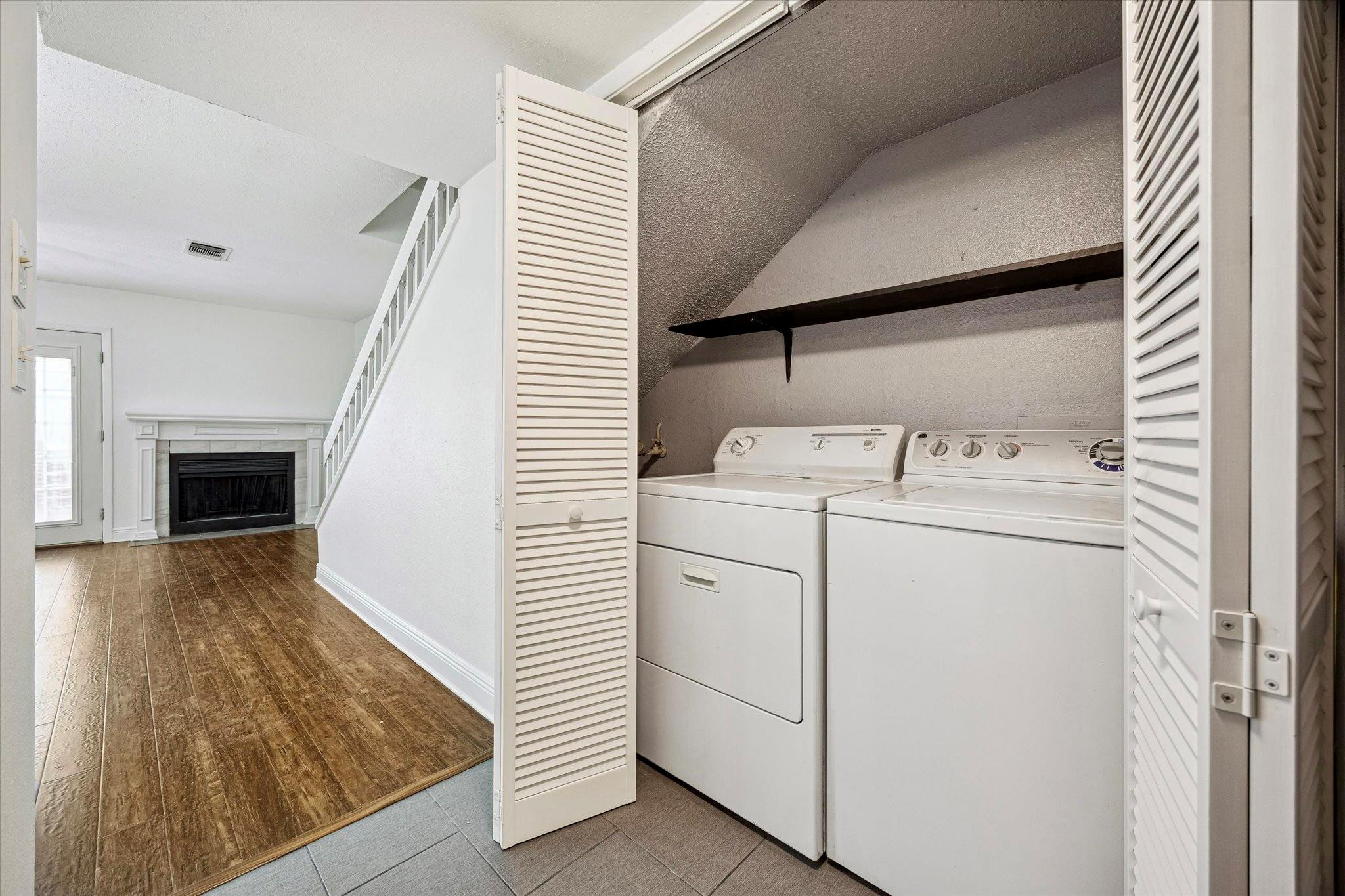 2018 W Rundberg Ln 16a Property Photo 7