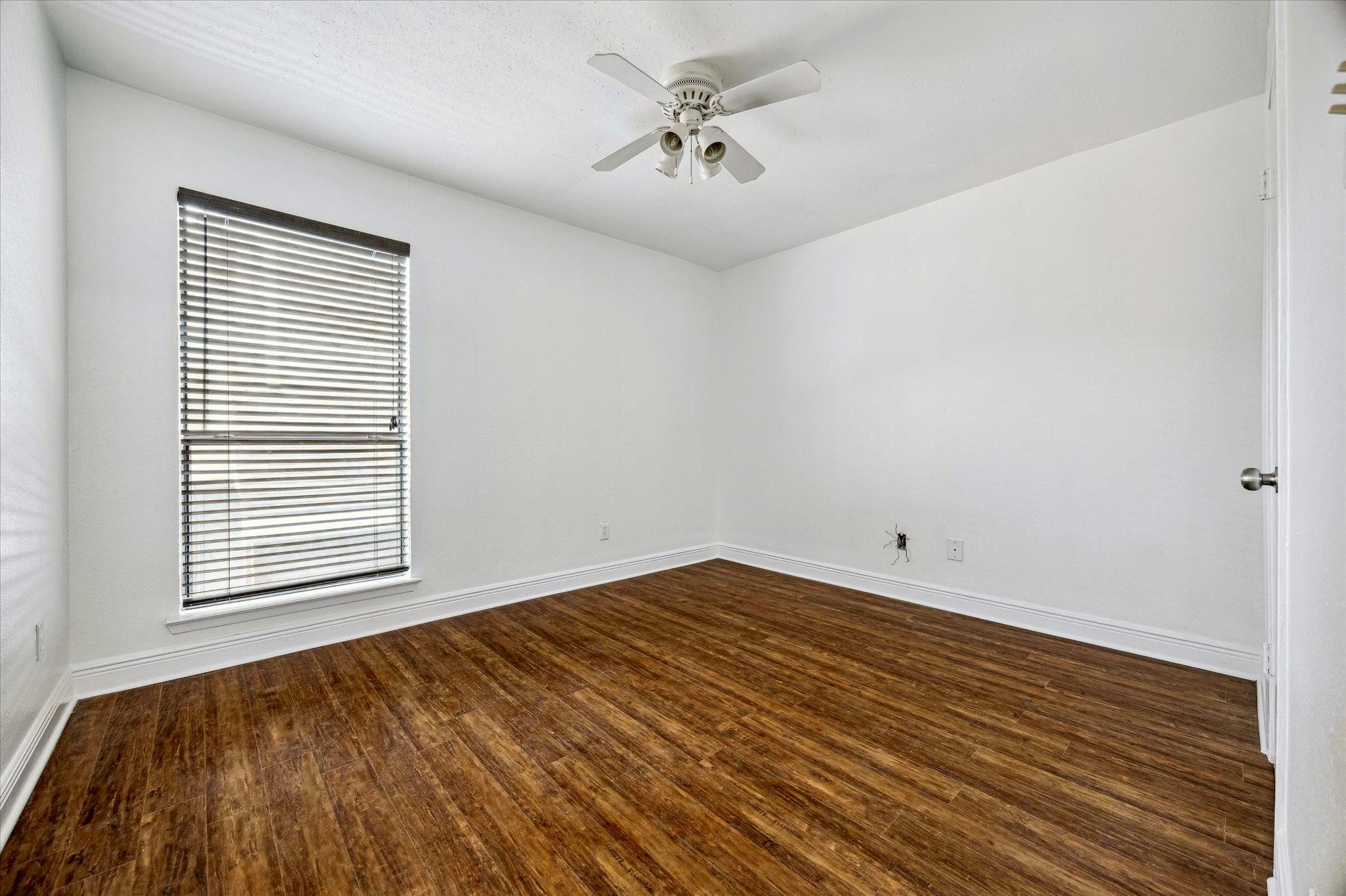 2018 W Rundberg Ln 16a Property Photo 10