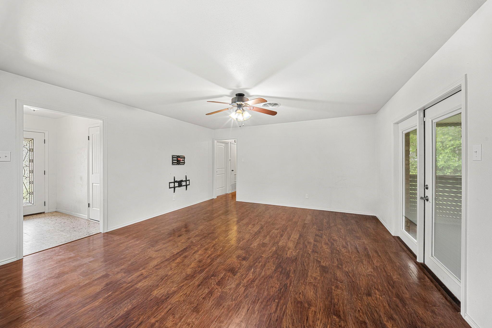 111 W Welton Ave Property Photo 10