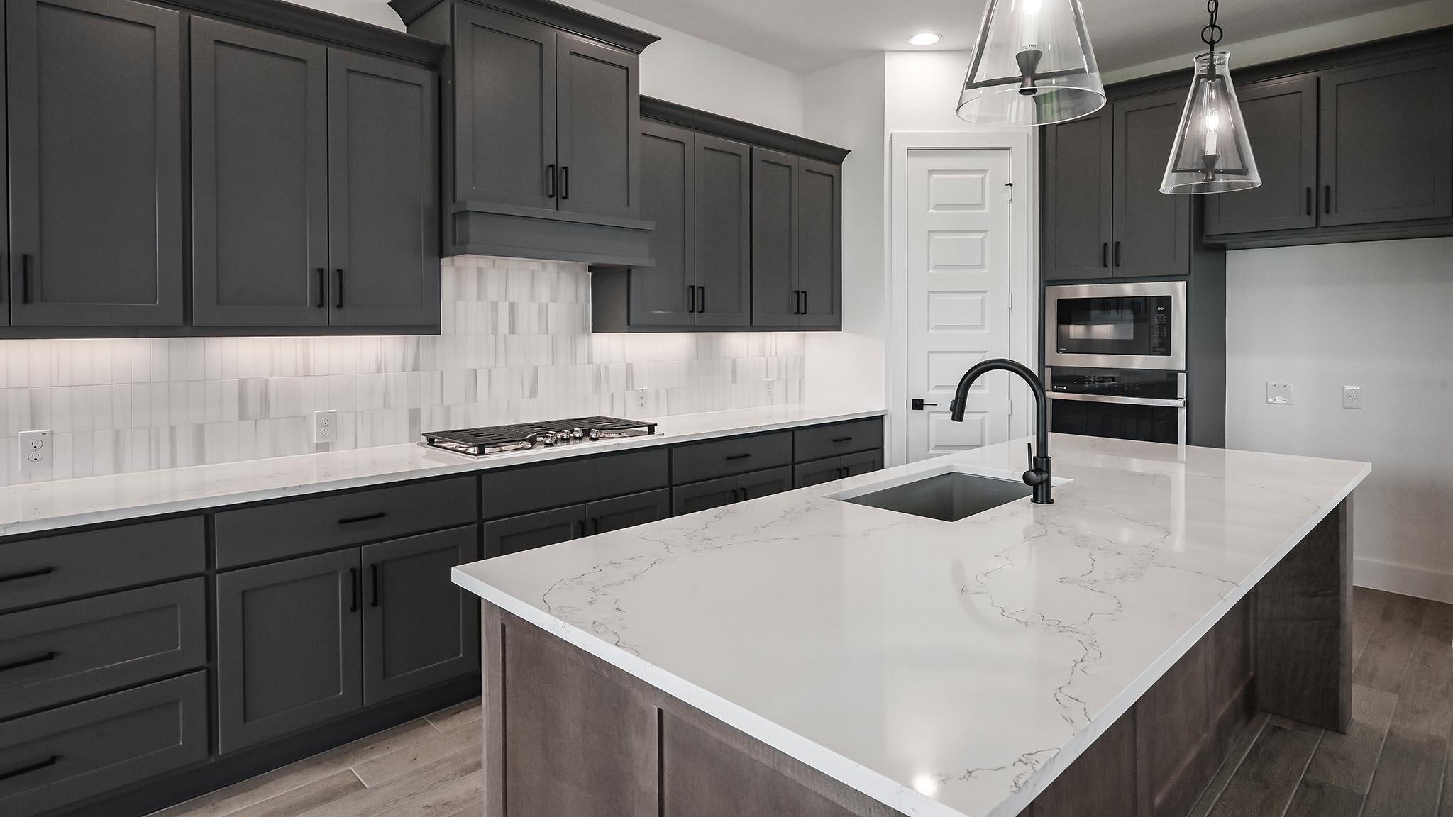 451 Leaning Rock Rdg Property Photo 7