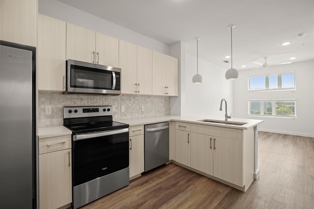 6324 N Lamar Blvd #205 Property Photo 1