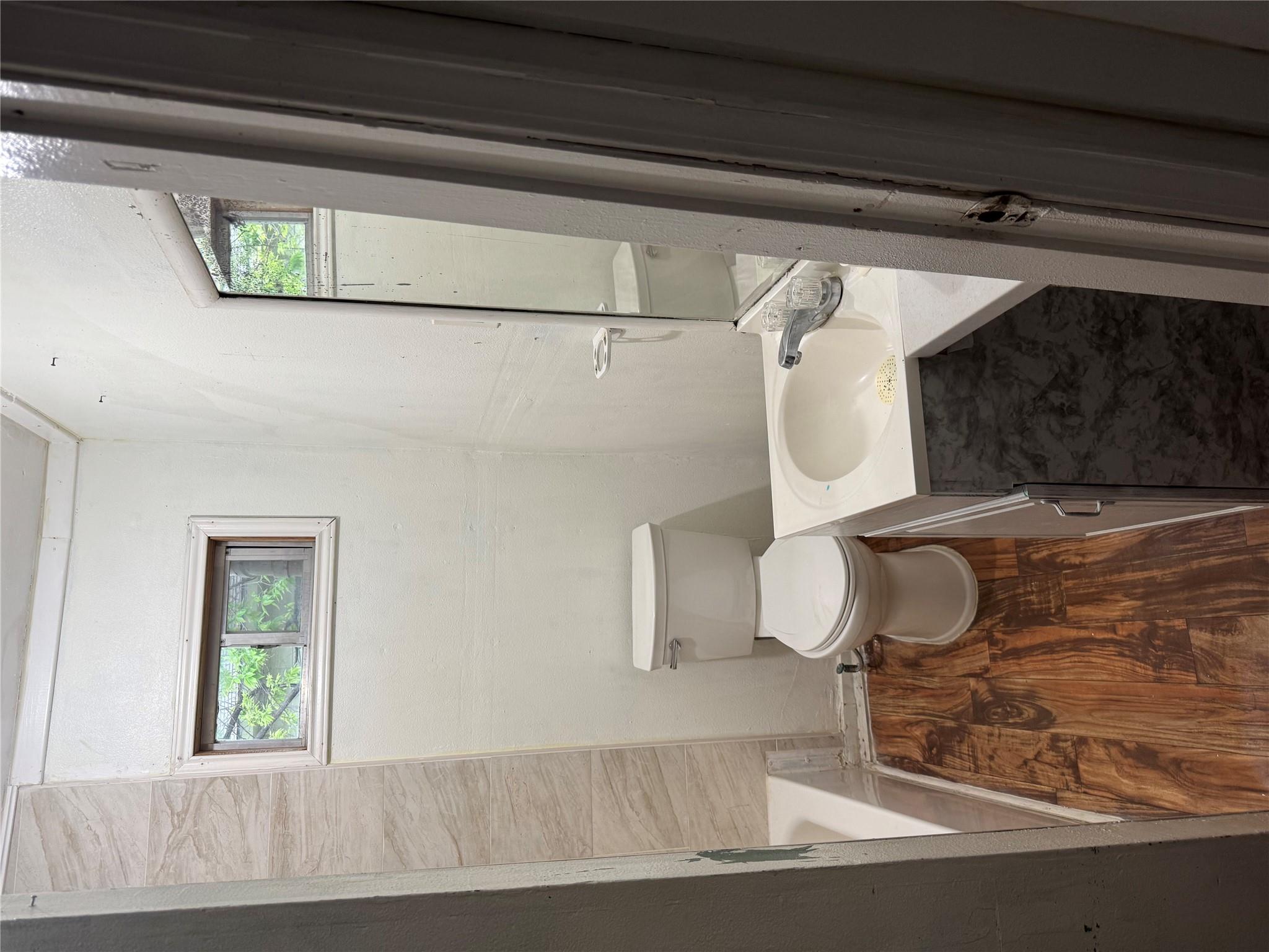 310 E Parsons St Property Photo