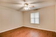 1704 Shag Bark Trl #a Property Photo 9