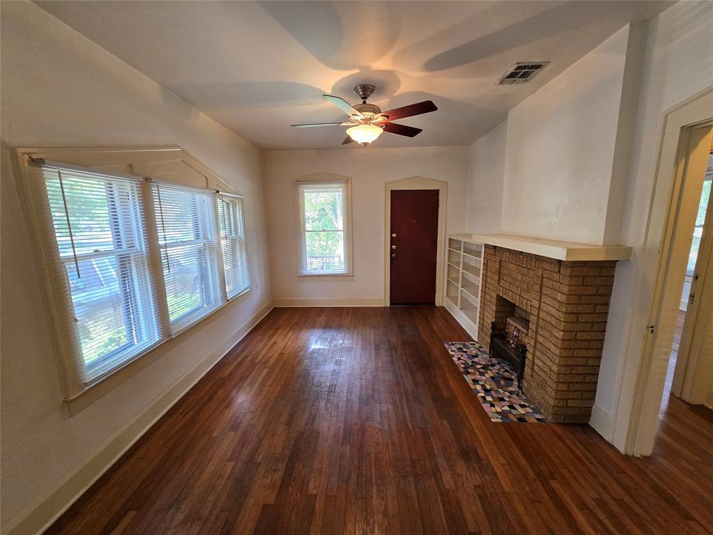 3102 Wheeler St Property Photo 6