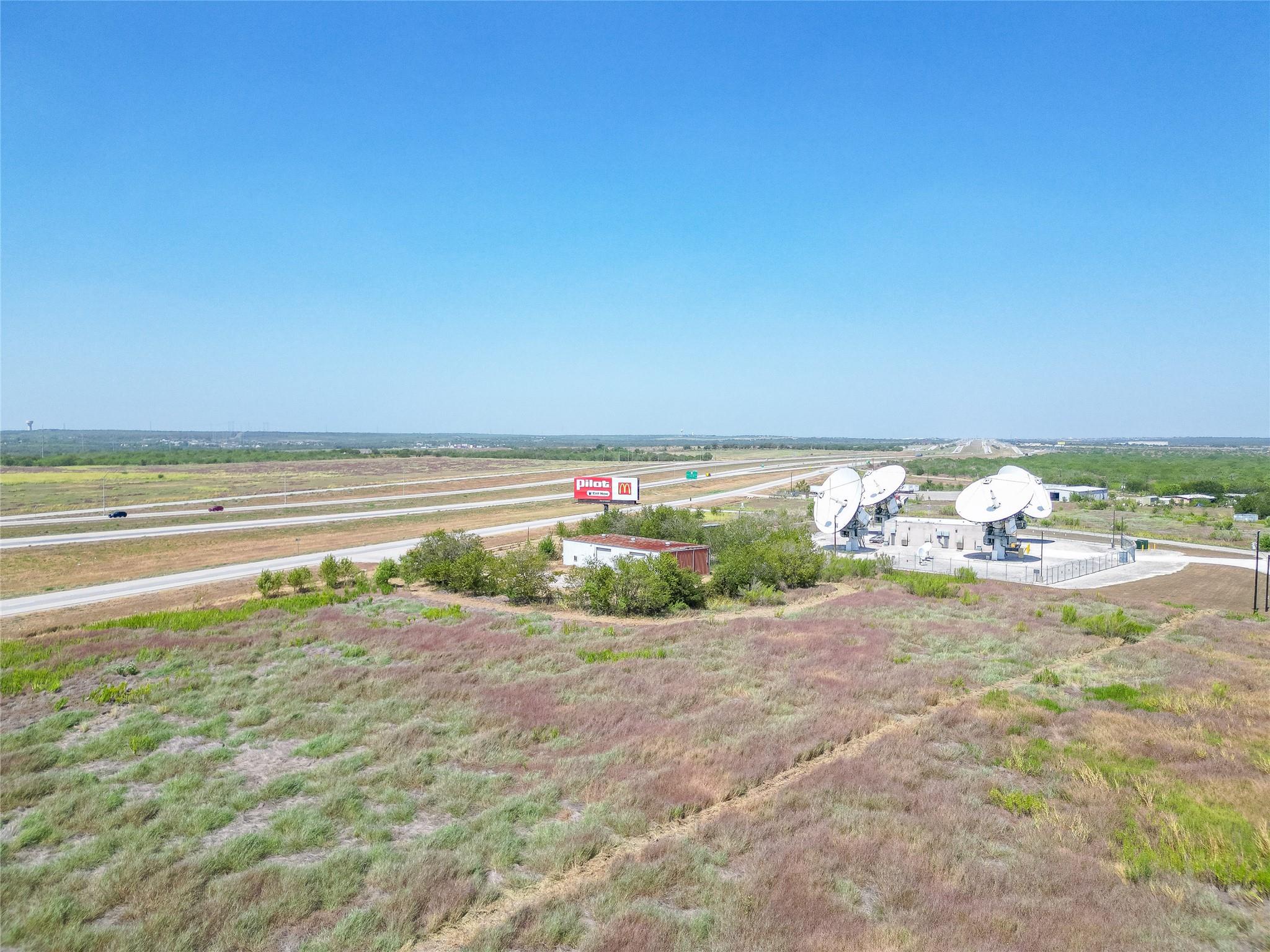 8956 N Us Highway 183 Hwy Property Photo 7