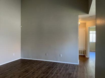 610/608 Greenlawn Blvd Property Photo 3