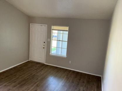 610/608 Greenlawn Blvd Property Photo 9