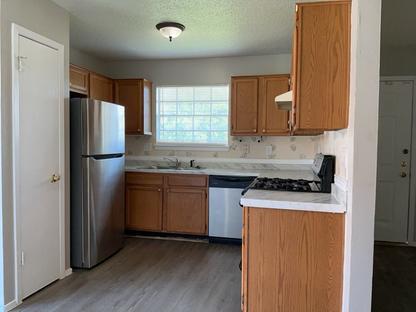 610/608 Greenlawn Blvd Property Photo 17